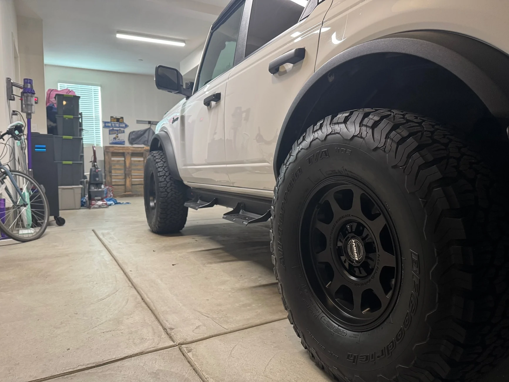Ford Bronco Looking for new wheels IMG_2254