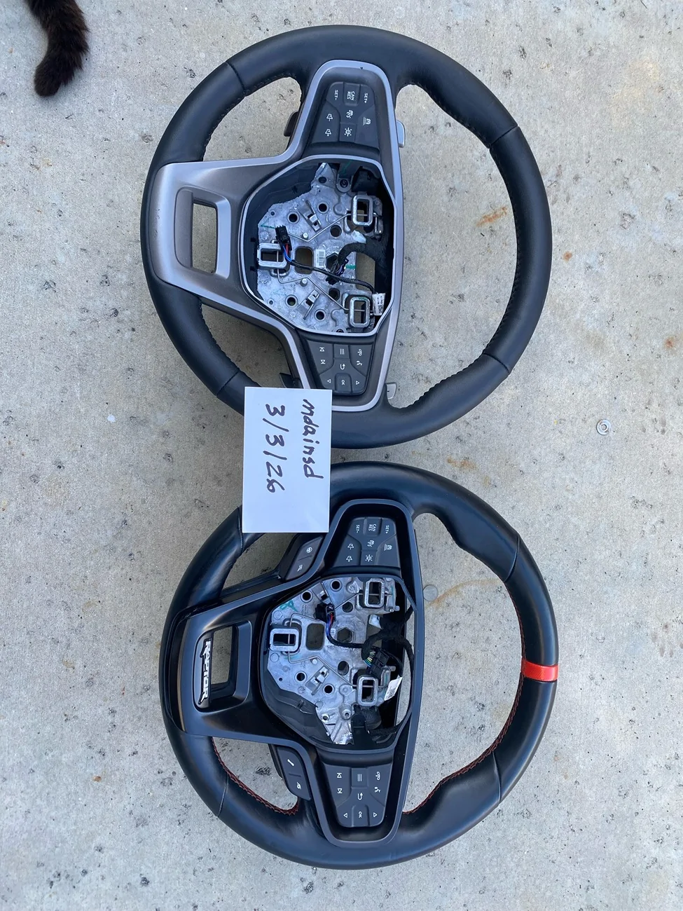 Ford Bronco Paddle shift steering wheel(s) IMG_3271