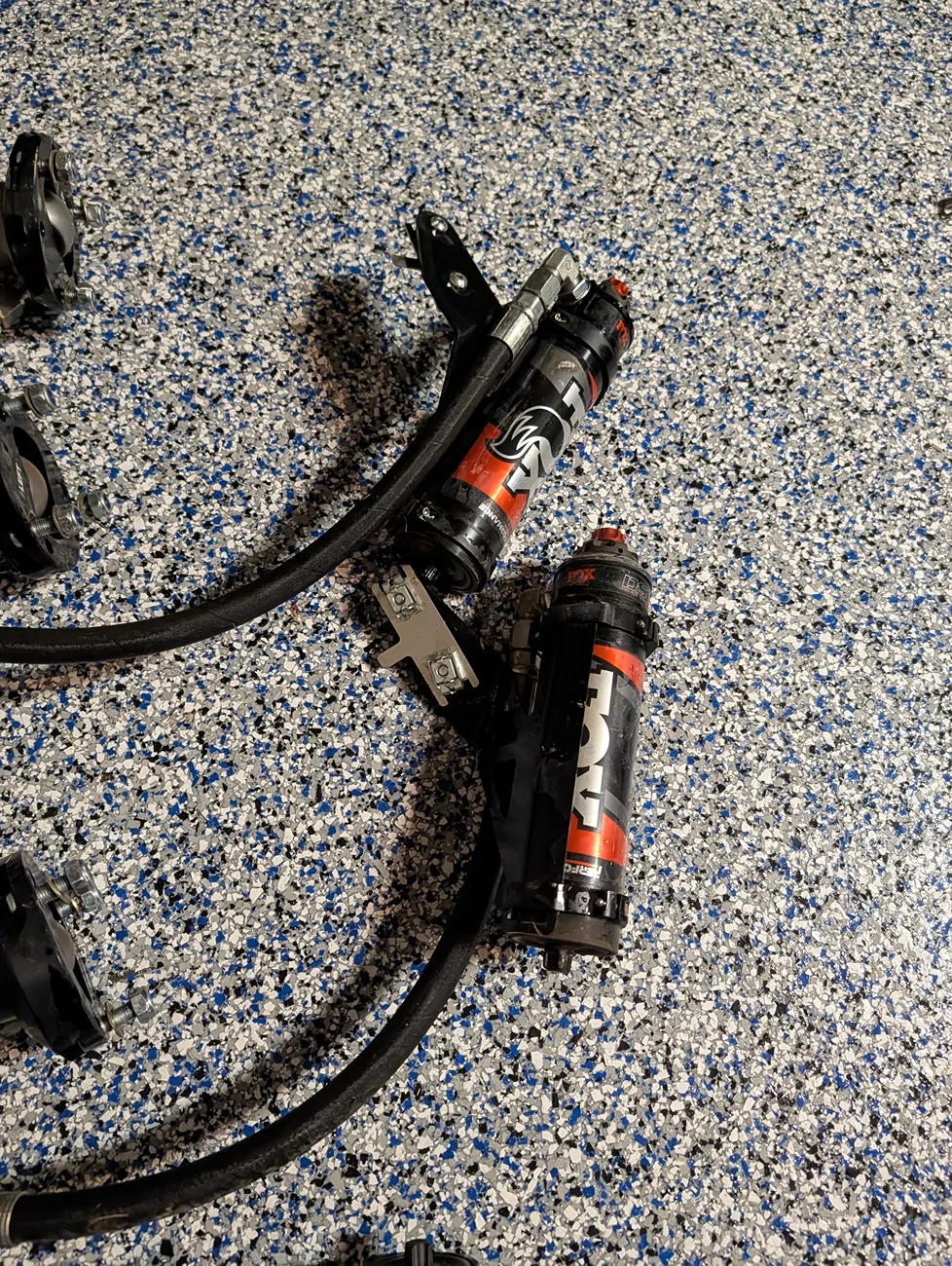 Ford Bronco FOX 2.5 Performance Elite Coilovers PXL_20260303_204635182