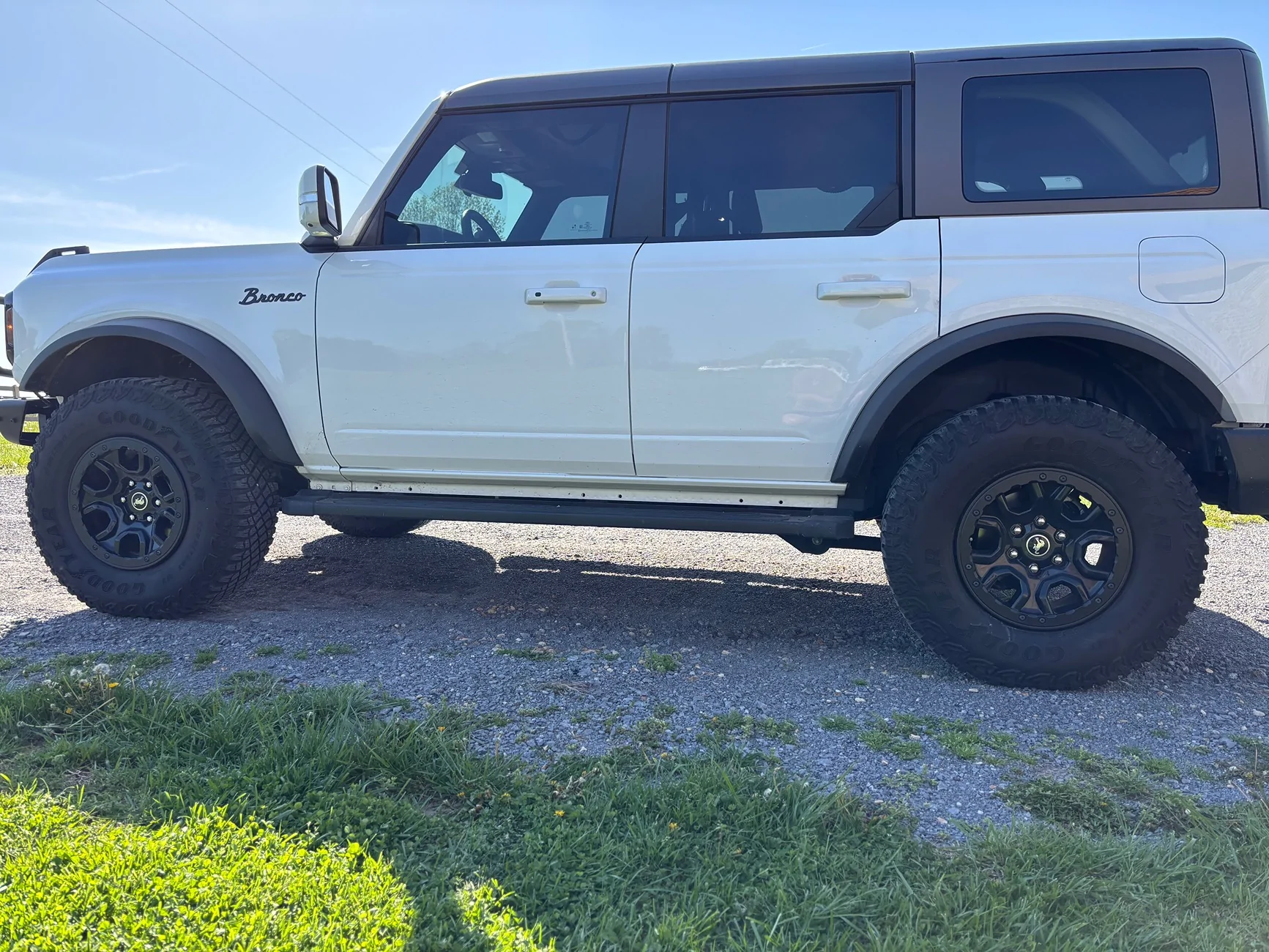 Ford Bronco Beauty trim ring wrap silver for black IMG_8696