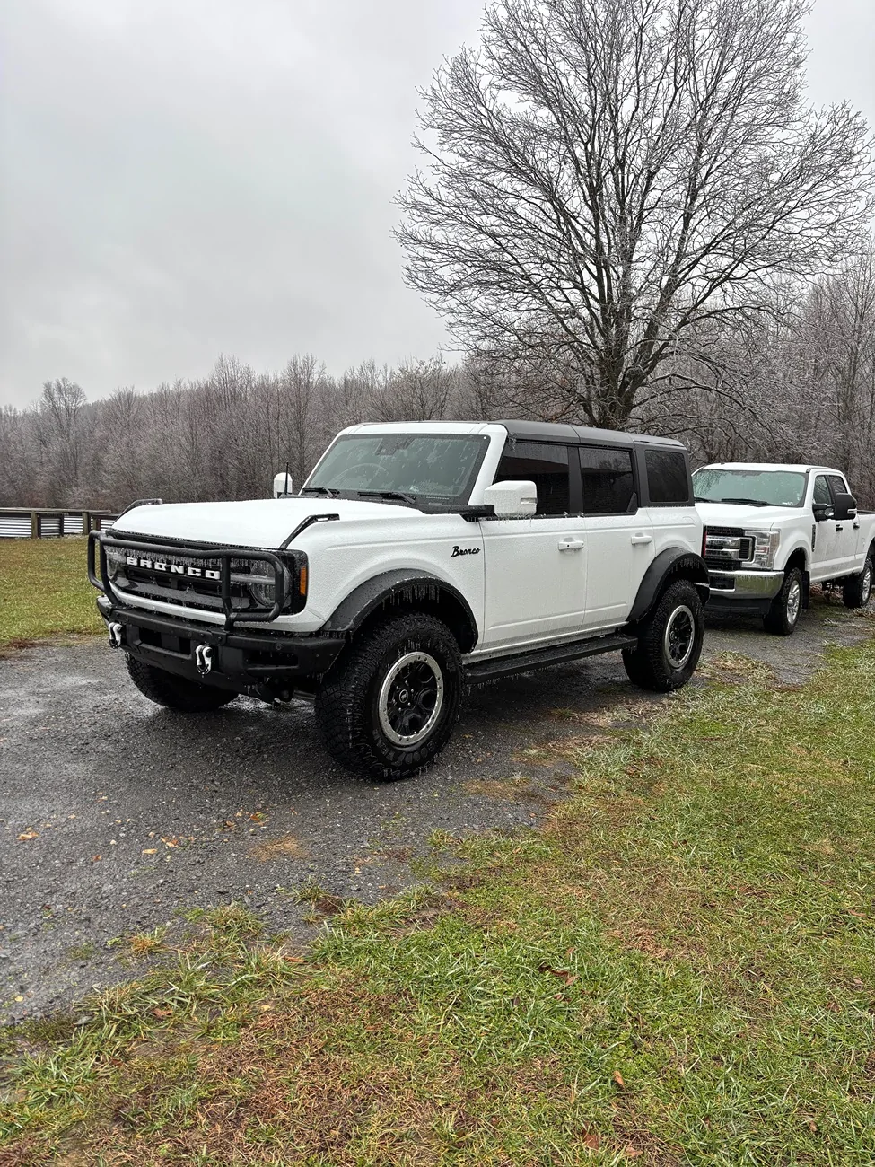 Ford Bronco Beauty trim ring wrap silver for black IMG_8435