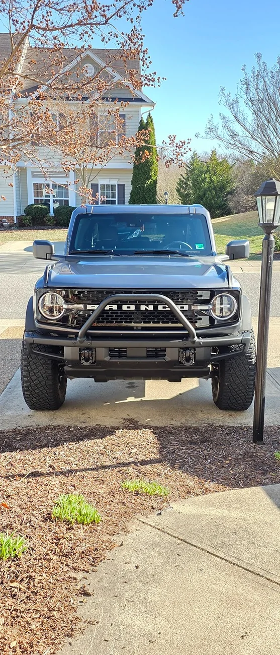 Ford Bronco CARBONIZED GRAY Bronco Club 11932