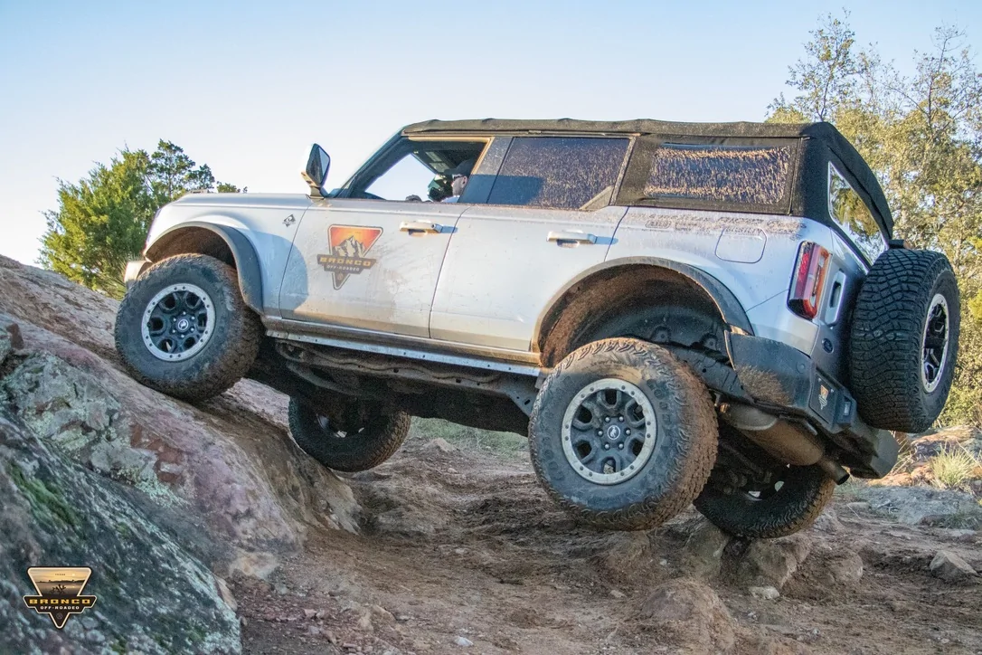 Ford Bronco Texas Off Rodeo Today March 6 48190E0E-842A-4575-BACA-1AB1DE13C788_1_105_c