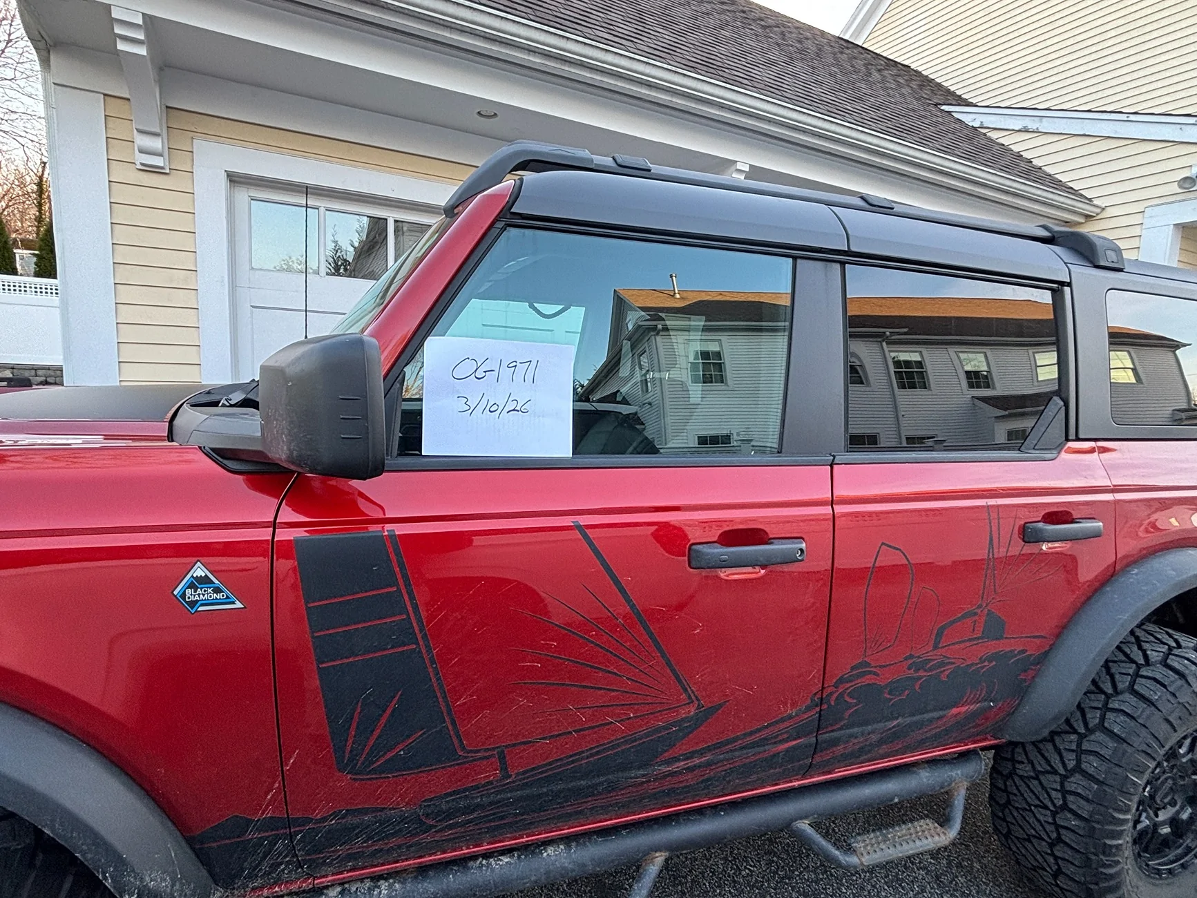 Ford Bronco 2022 4 door Black Diamond – 15,239 Miles – $45,500 With UN and Dat