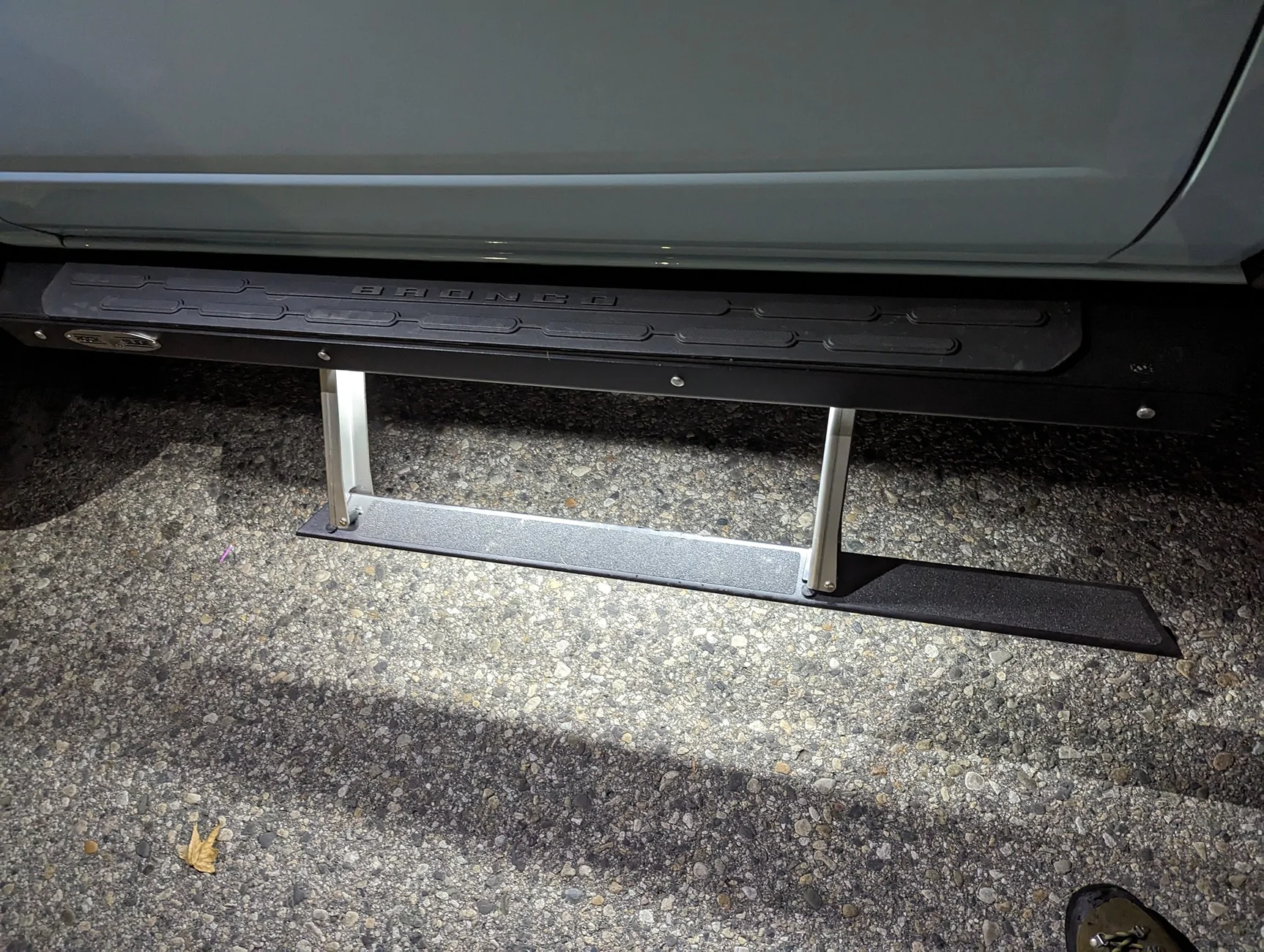 Ford Bronco If you had to pick ONE lighting mod to recommend… what’s the move? rock sliders