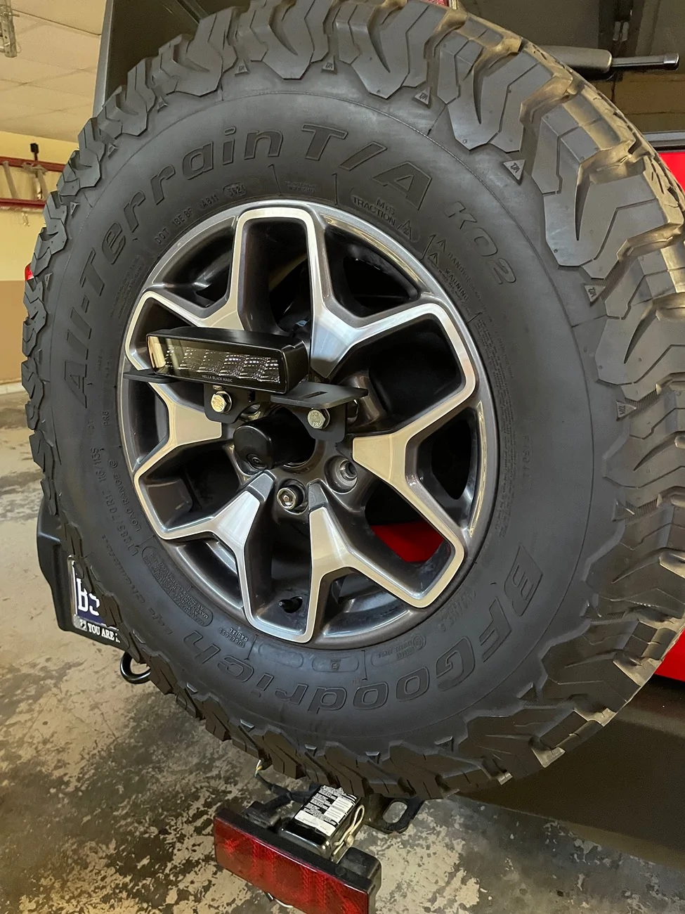 Ford Bronco If you had to pick ONE lighting mod to recommend… what’s the move? IMG_2986