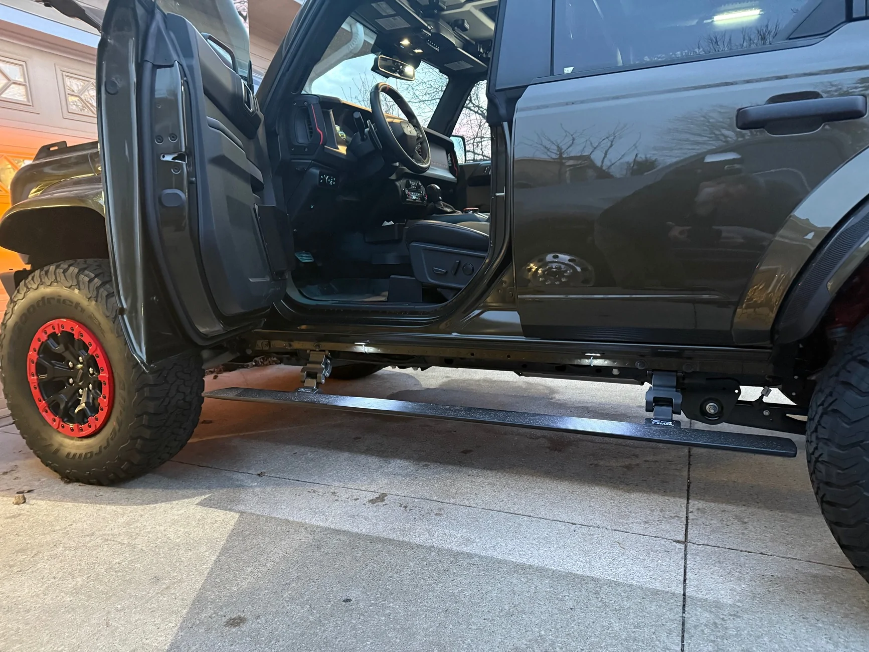 Ford Bronco Best Power Steps (for light to no off roading) IMG_1972