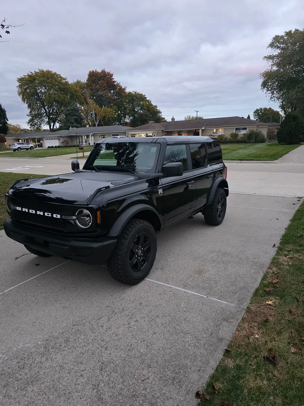 Ford Bronco 2025 Bronco Black Appearance Graphics Package 20251024_184033