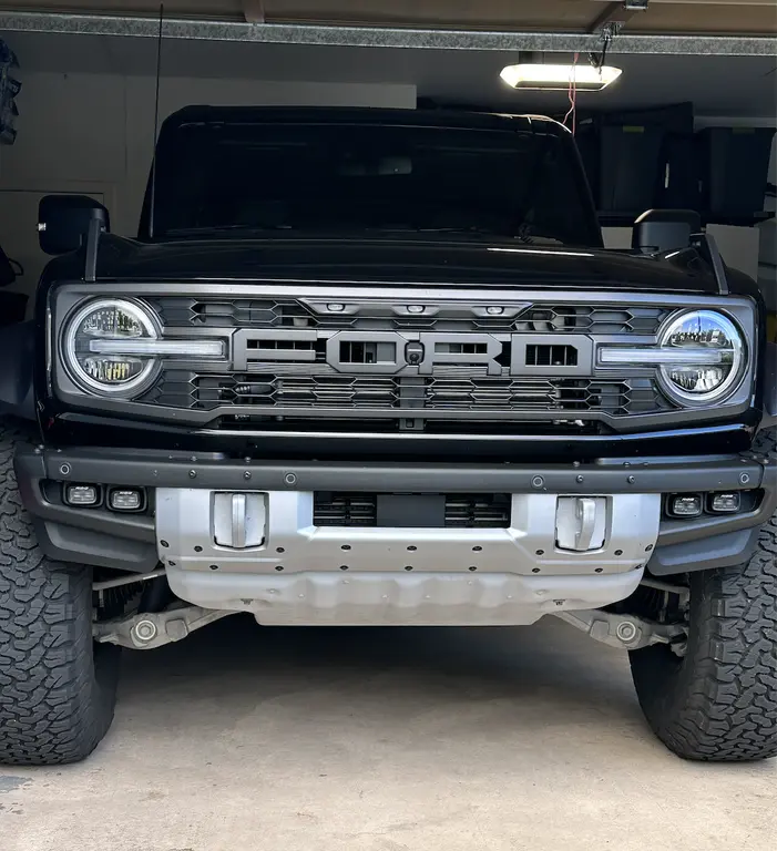 Ford Bronco WTB - BRaptor front bash/skid plate IMG_9635