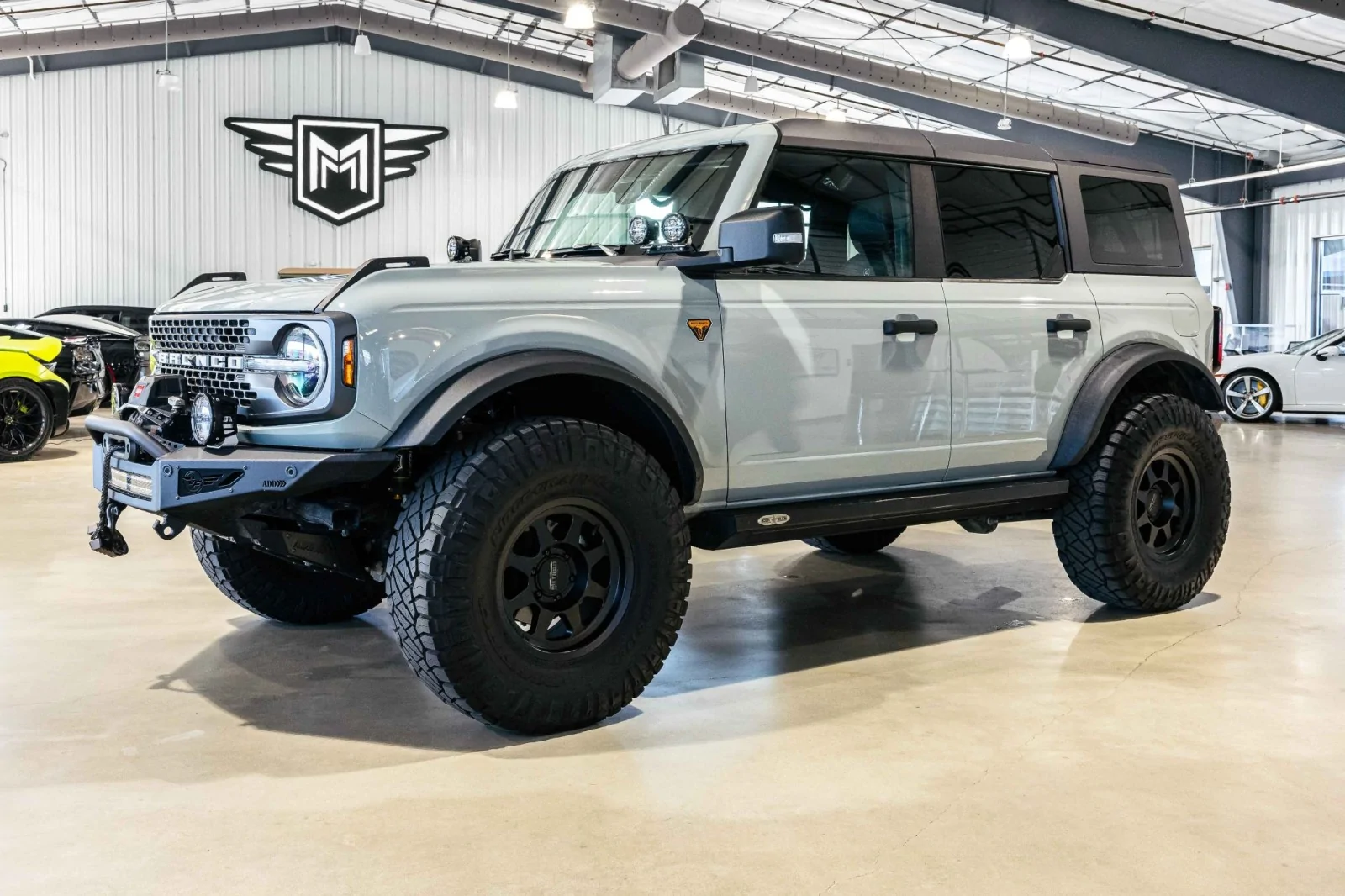 Ford Bronco CACTUS GRAY Bronco Club IMG_1425