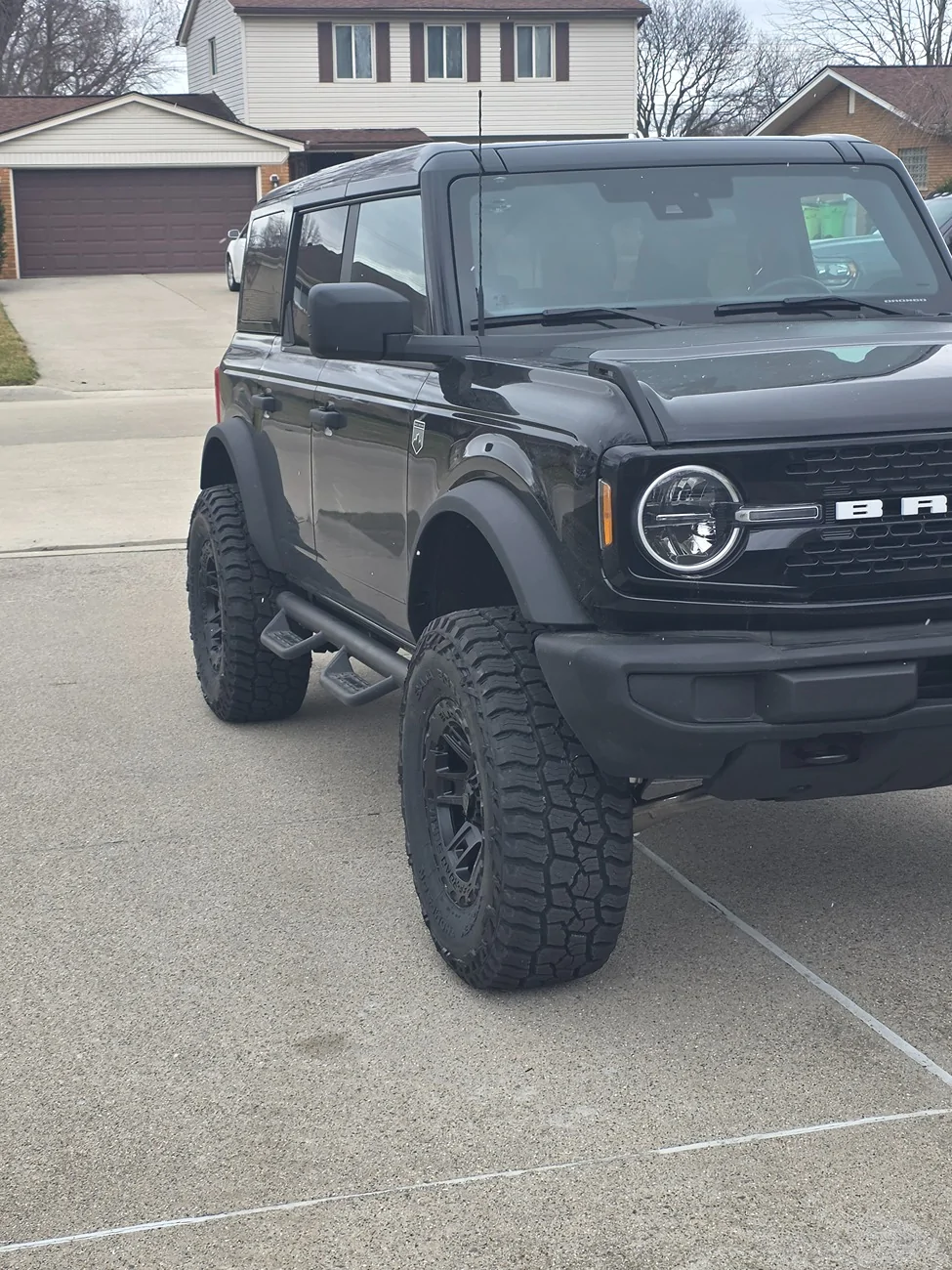 Ford Bronco Ok so im sitting here asking what is wrong with my brain and vision. 20260316_145024