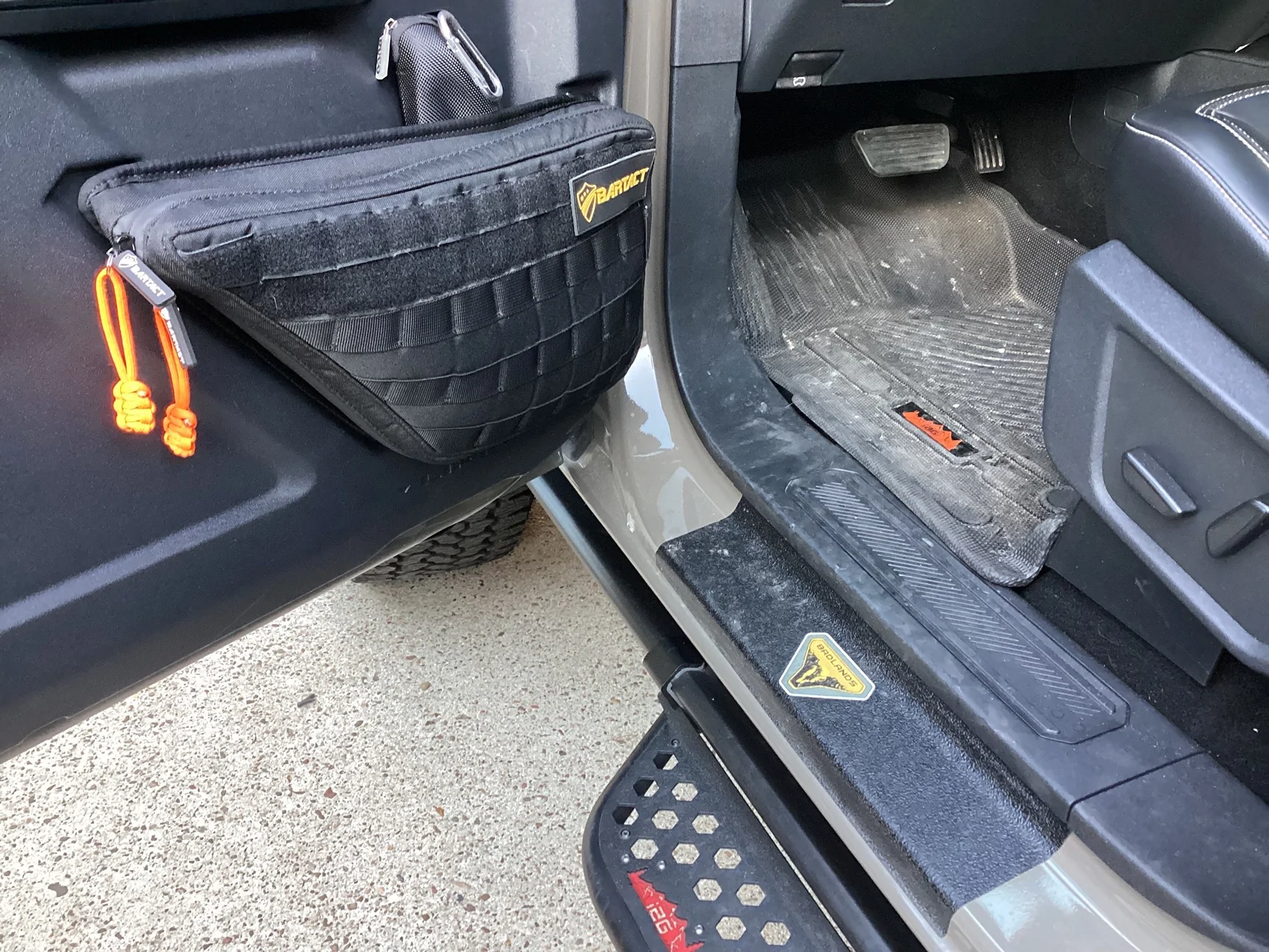 Ford Bronco Door pockets - least obtrusive? IMG_6135