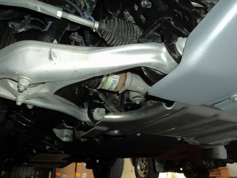 Ford Bronco Front lower control arm bracket bent. What to do? DSC01508