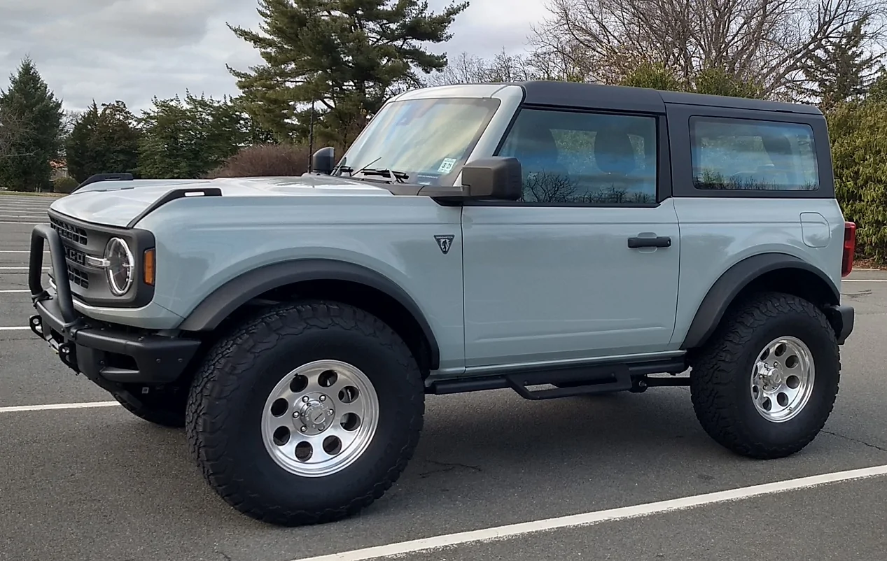 Ford Bronco Do I need a lift for 37s on my 2024 Bronco? (Pics included) mybronco_37stock3