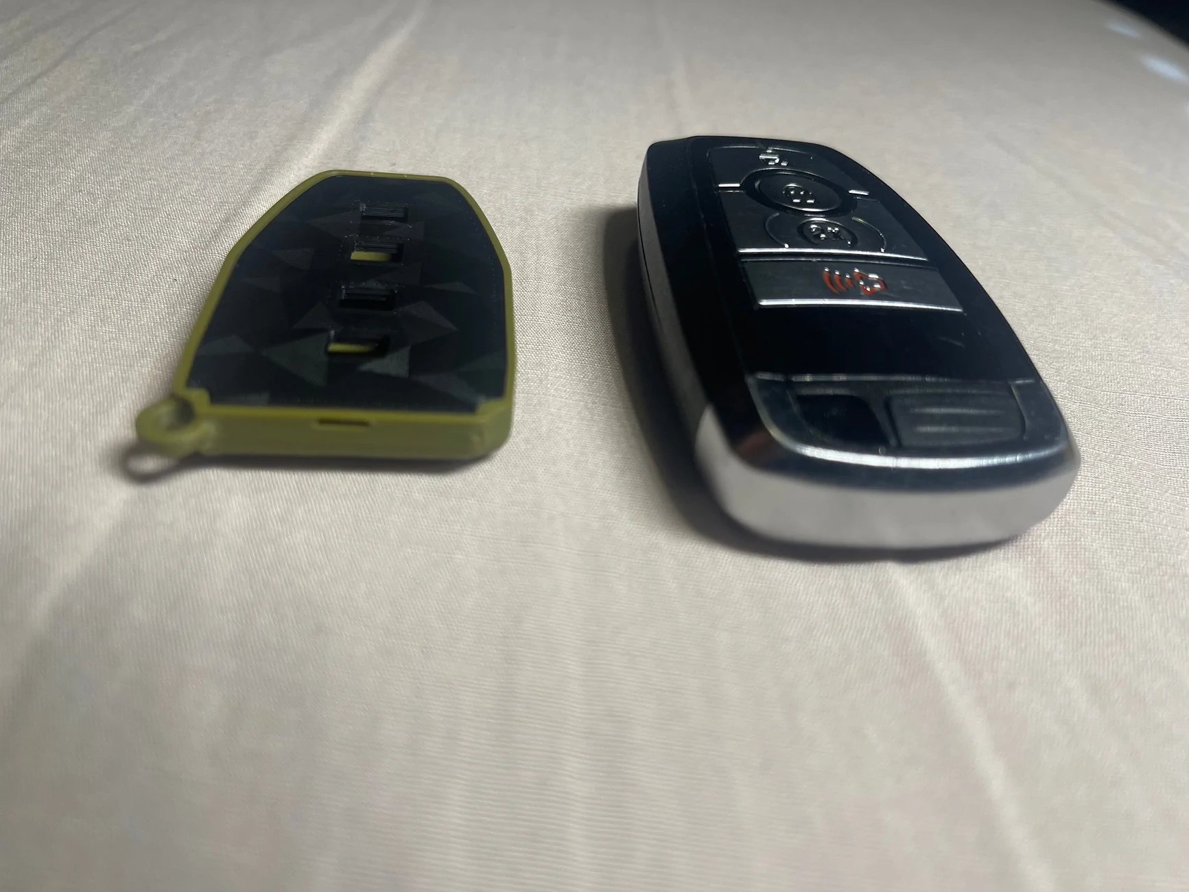 Ford Bronco Looking for a minimalist KEY FOB? We may be in luck. IMG_9859