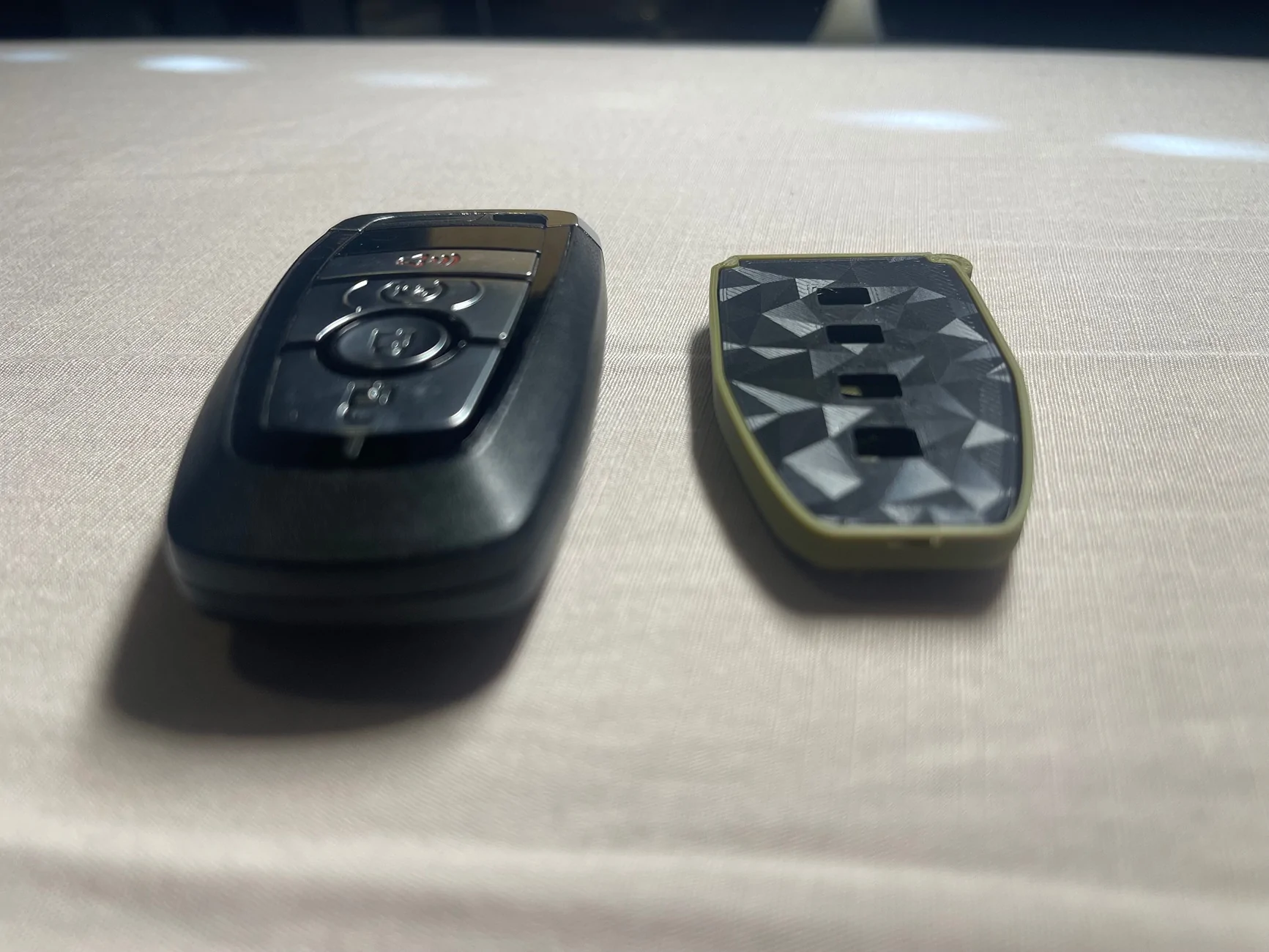 Ford Bronco Looking for a minimalist KEY FOB? We may be in luck. IMG_9862