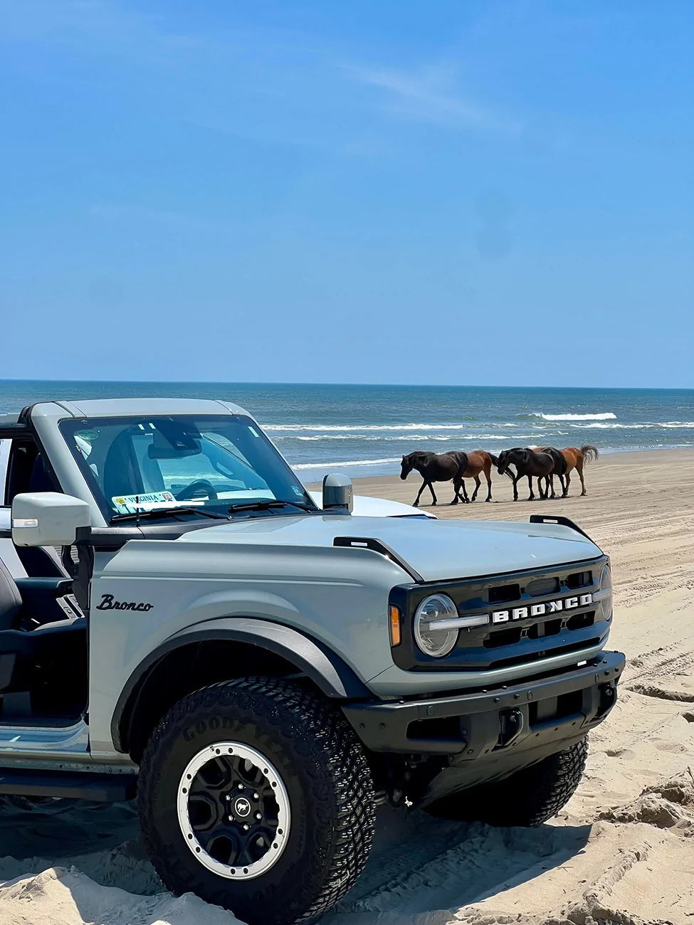 Ford Bronco 2023 Ford Bronco Outer Banks | Sasquatch | Cactus Gray | 2.7L | Hardtop + Soft Top | 35k Miles – $46,000 IMG_2116