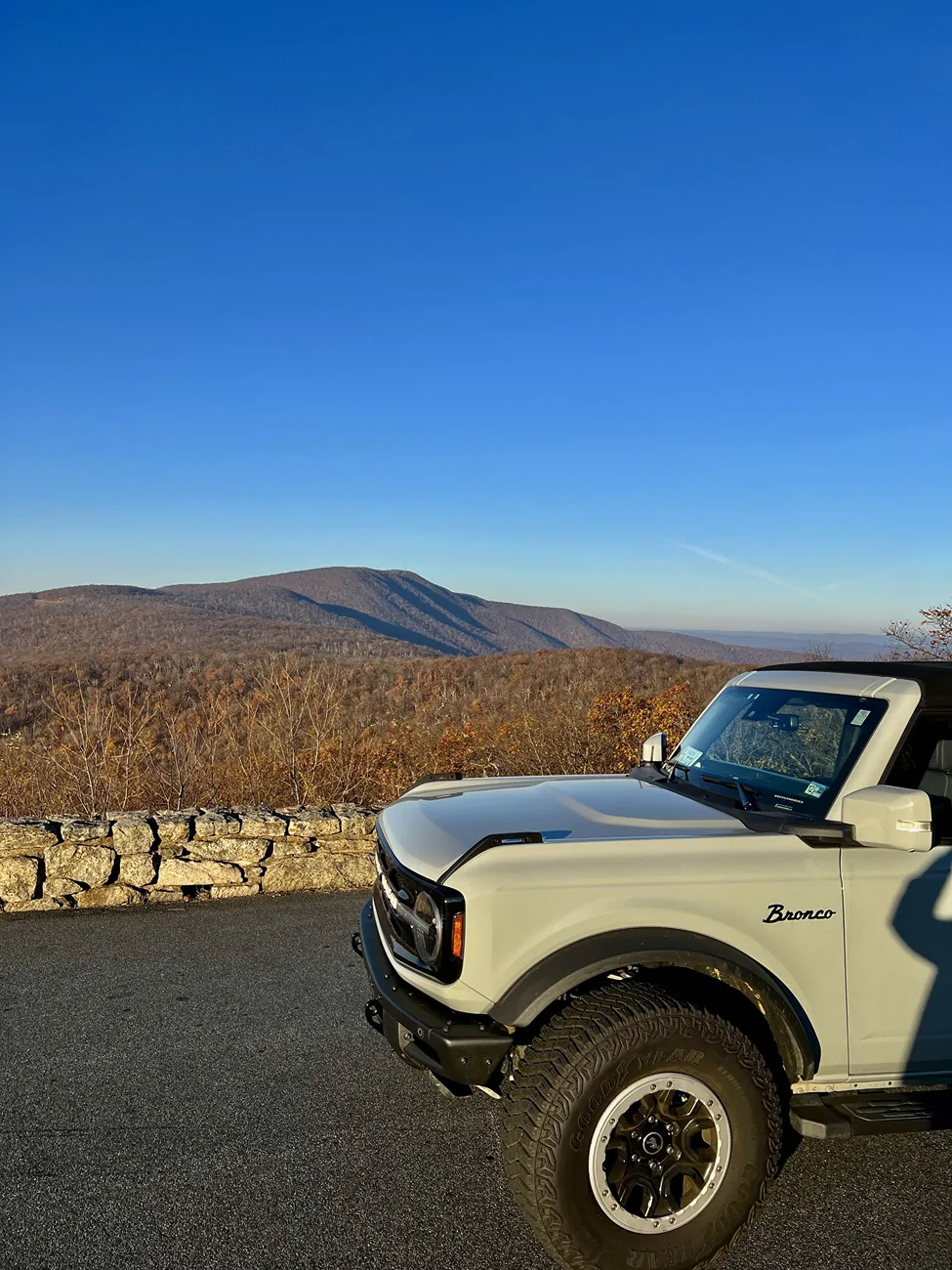 Ford Bronco 2023 Ford Bronco Outer Banks | Sasquatch | Cactus Gray | 2.7L | Hardtop + Soft Top | 35k Miles – $46,000 Bronco8