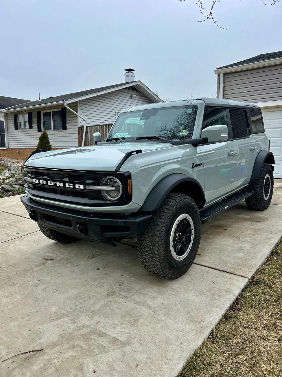 Ford Bronco 2023 Ford Bronco Outer Banks | Sasquatch | Cactus Gray | 2.7L | Hardtop + Soft Top | 35k Miles – $46,000 IMG_4509