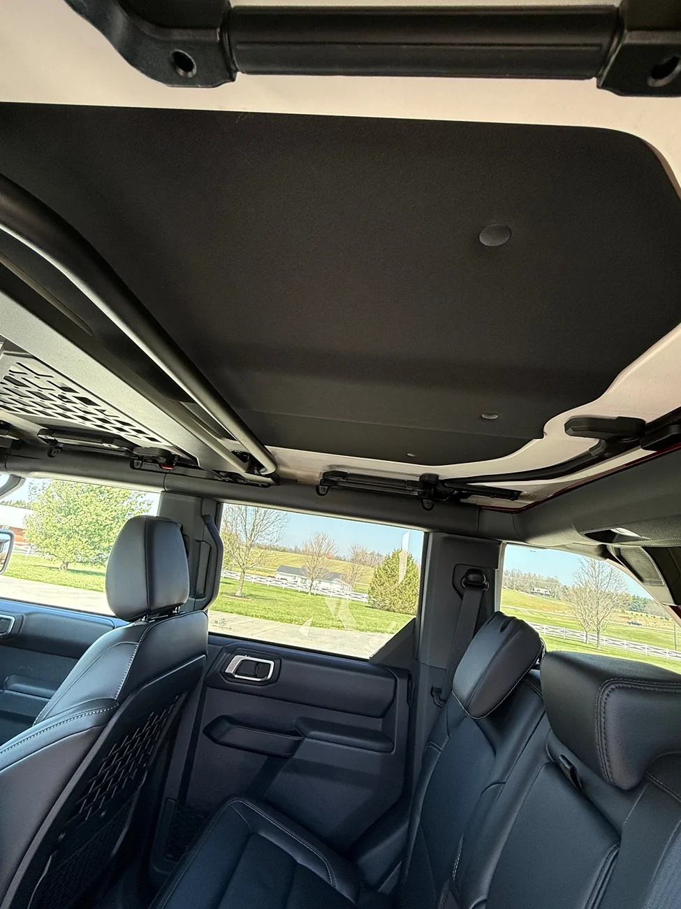 Ford Bronco FS: 2026 OEM Shadow Black Painted (High Gloss) Hardtop – 4DR – Flawless! IMG_9617
