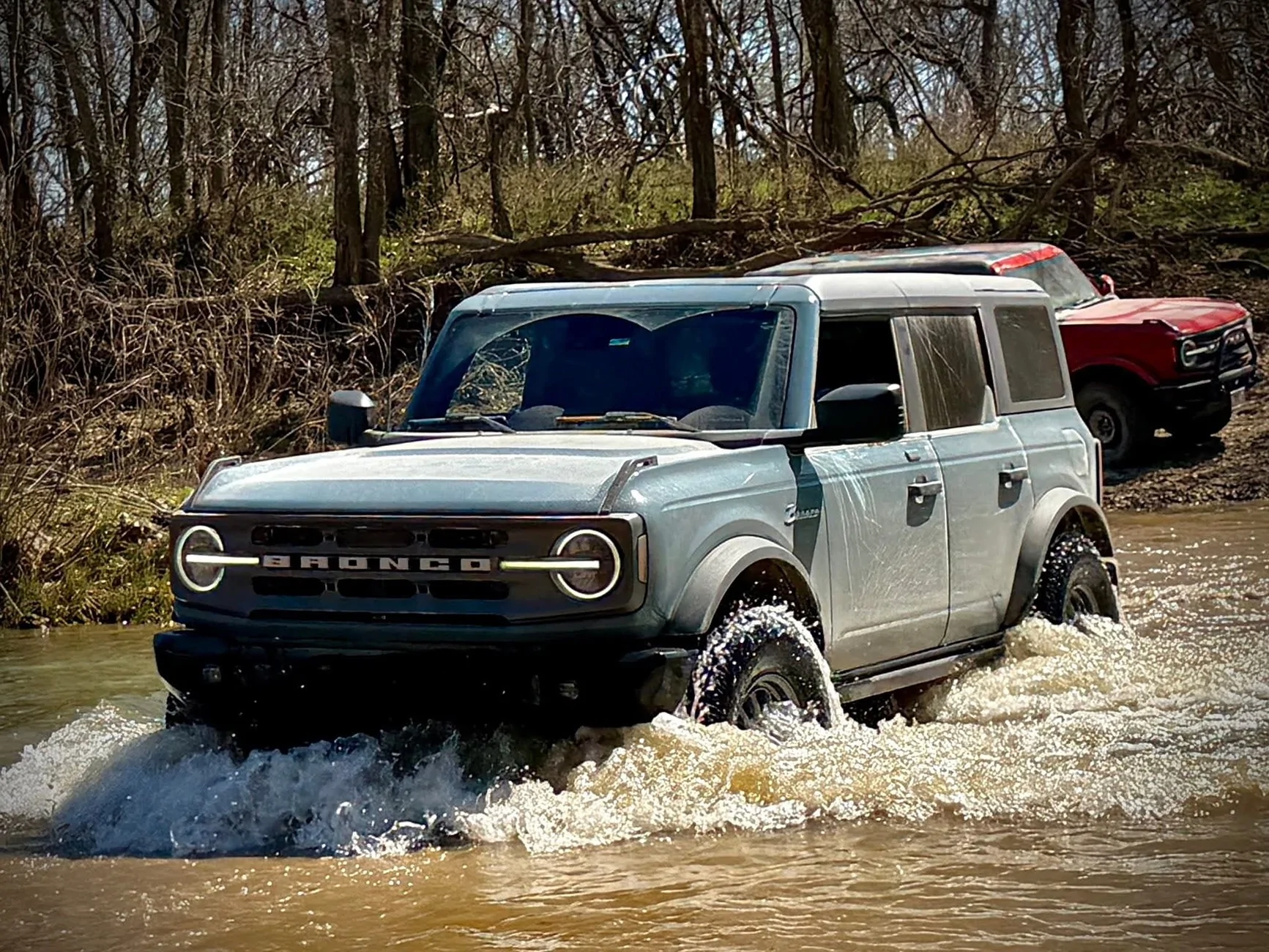 Ford Bronco What did you do TO / WITH your Bronco today? 👨🏻‍🔧🧰🚿🛠 1651204972633363390