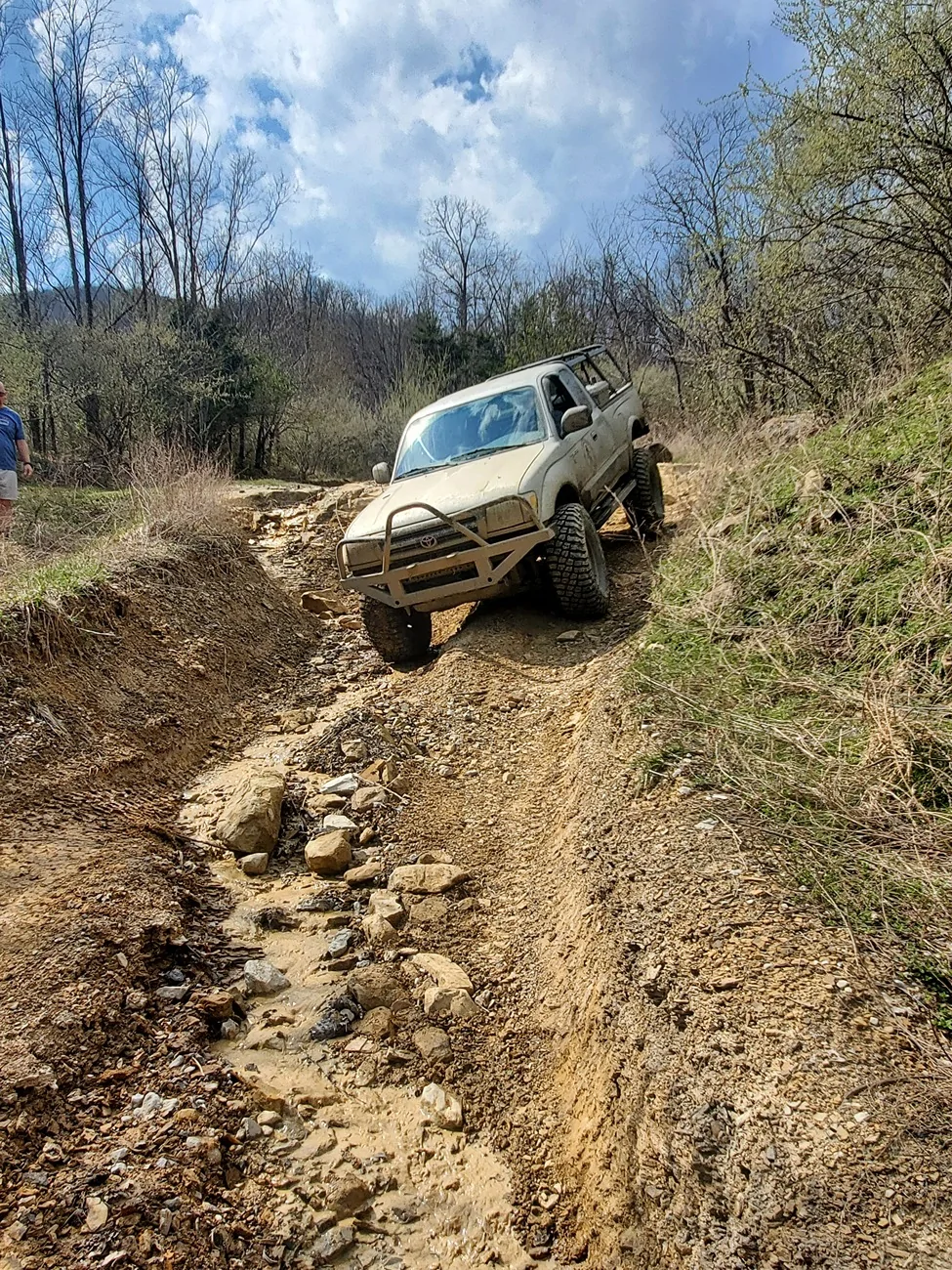 Ford Bronco Flinging into spring run in Windrock 3/21/26 20260321_151727