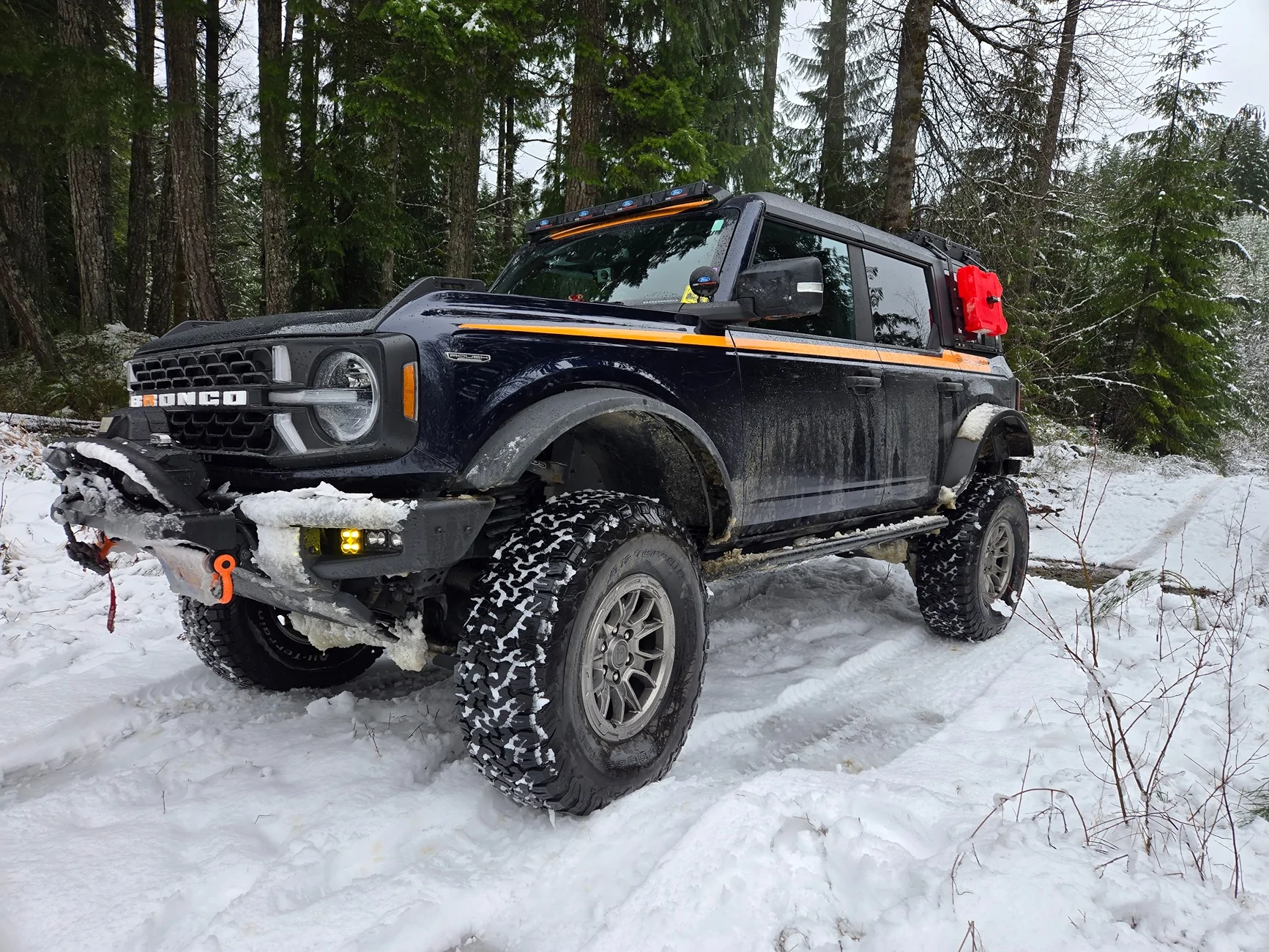 Ford Bronco 2027 Bronco adds Orange Fury color 20260221_111725