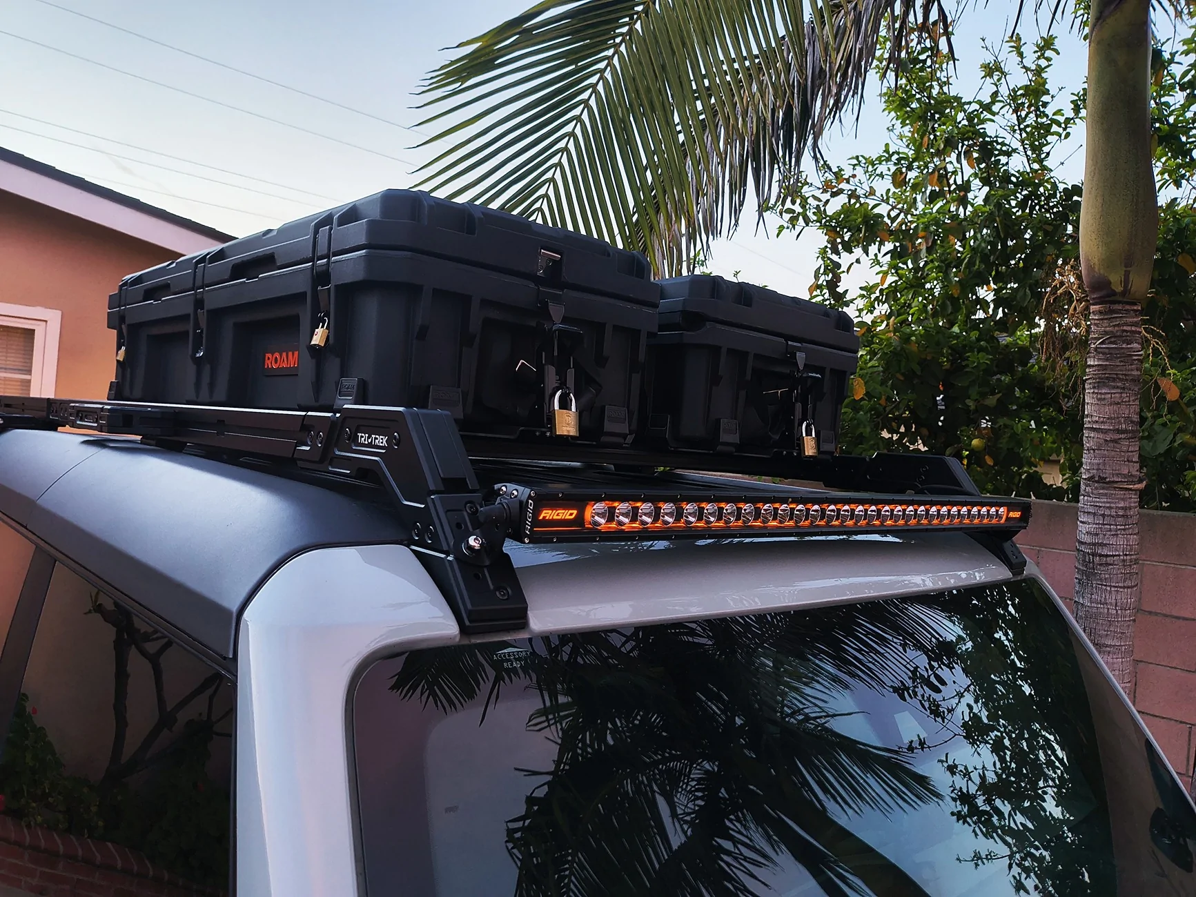 Ford Bronco Rigid 40" light bar with amber backlights. IMG_20260321_190935018_HDR