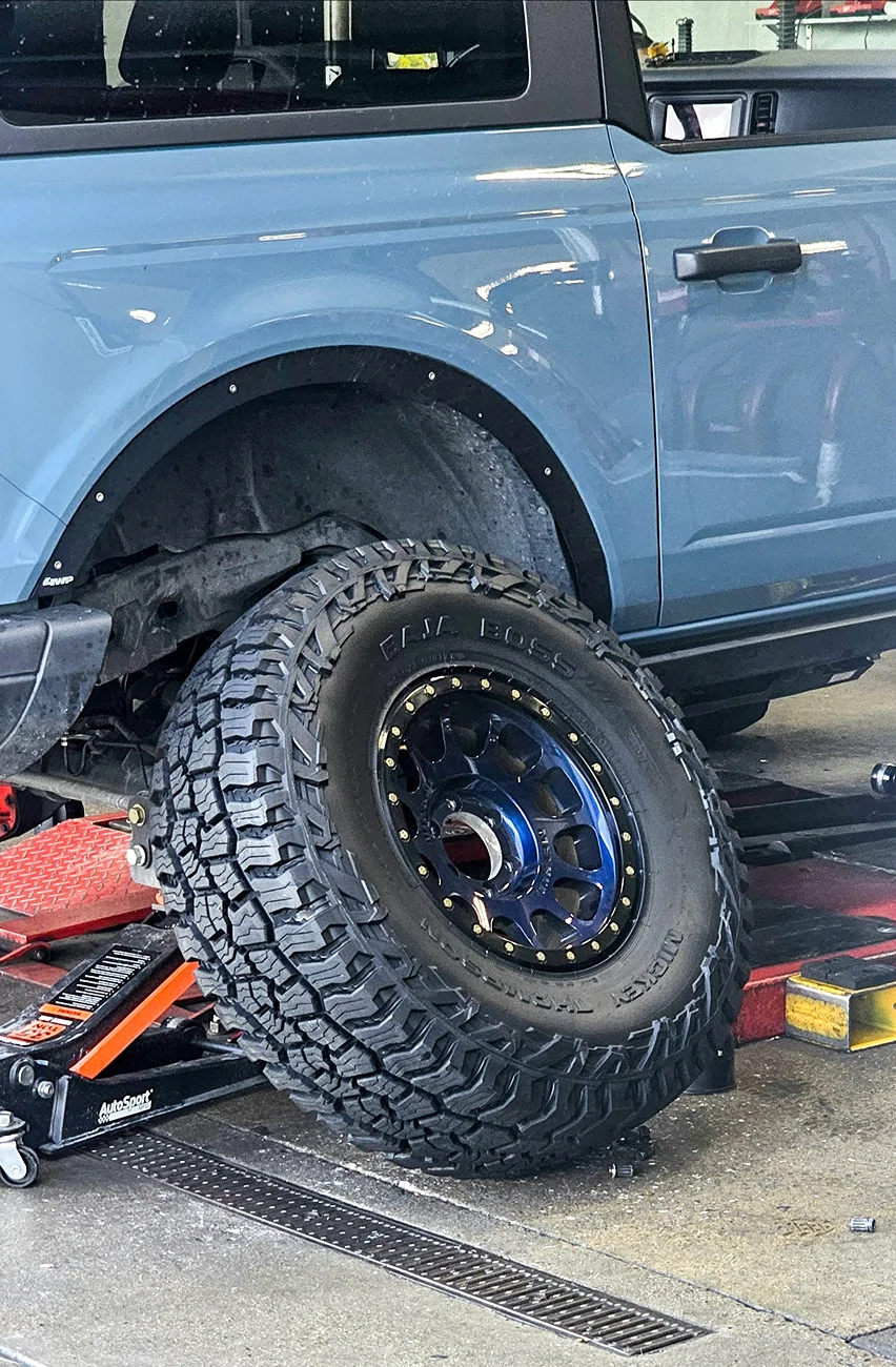 Ford Bronco Three Wheel Thursday pics/videos. Open to any Bronco. 1000056758