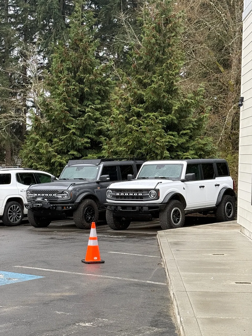 Ford Bronco 2023 SAS Collar Lift Comparison IMG_8609