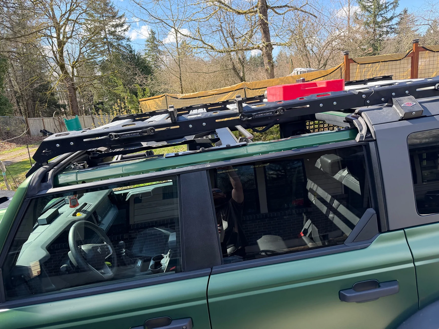 Ford Bronco Roof Rack Woes....any product recommendations? IMG_3299