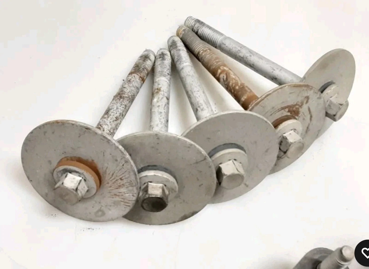 Ford Bronco Broken Body Mount Bolt - RSE Power Steps Question 49446