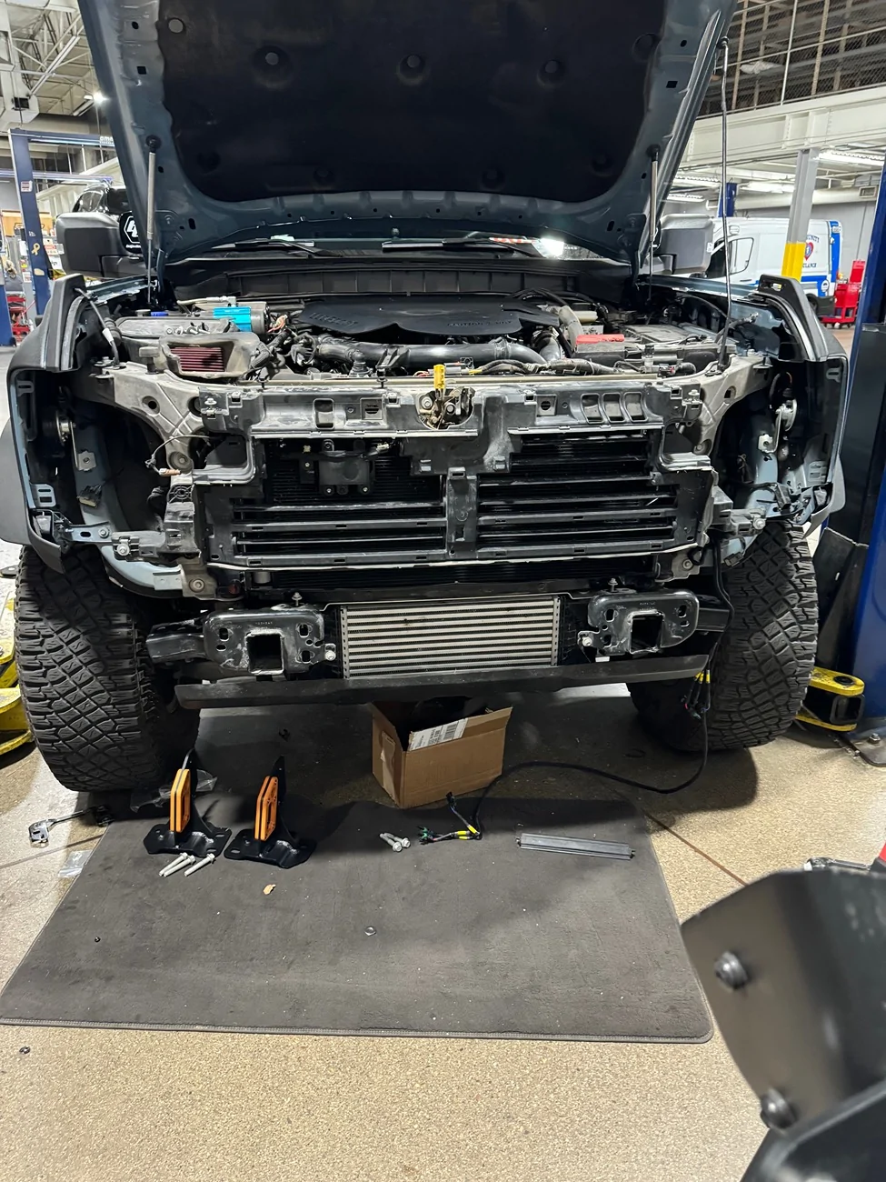 Ford Bronco Pics of your front bumper and winch set up IMG_4030