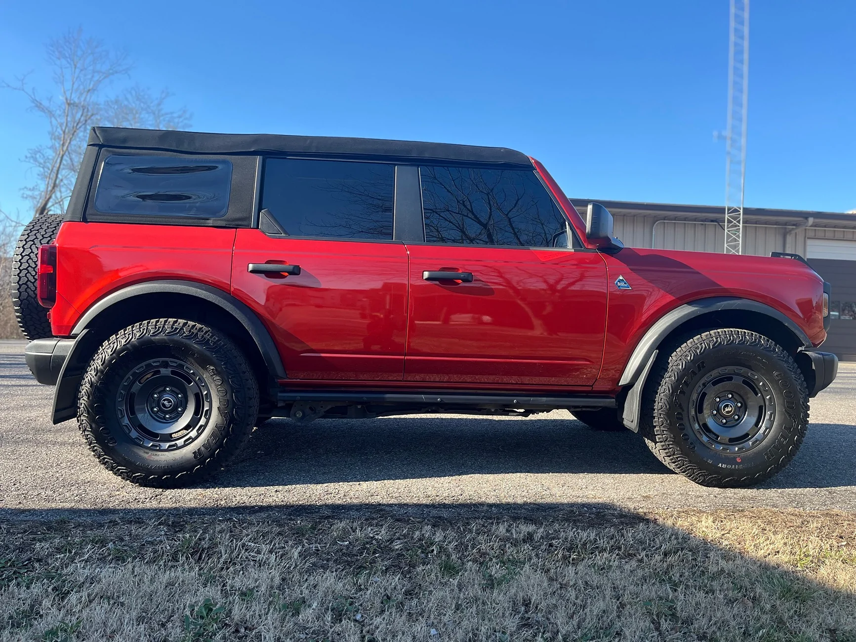 Ford Bronco Anyone regret swapping stock OBX Wheels/Tires for SAS 35s? IMG_8491