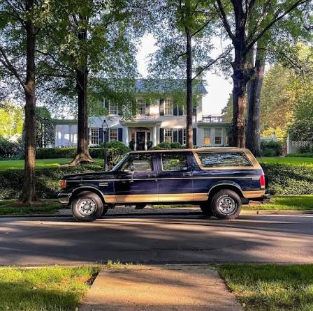 Ford Bronco No V-6 Two Doors?? images (3)