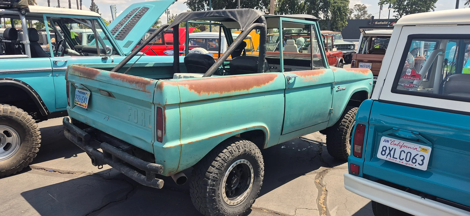 Ford Bronco No V-6 Two Doors?? 20250517_120139