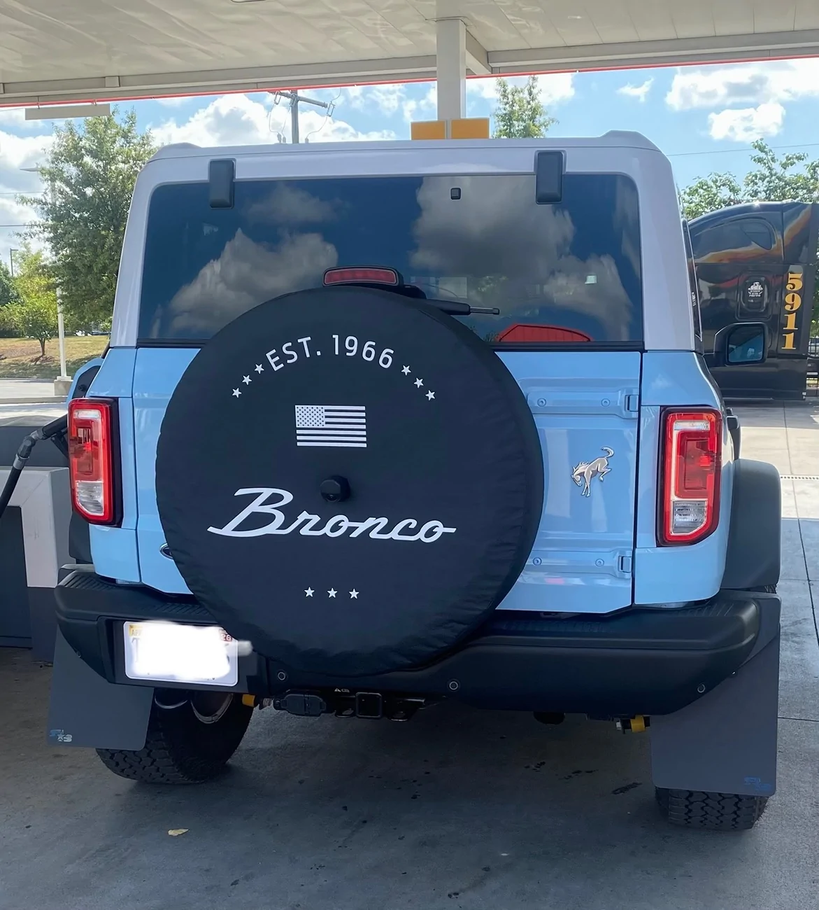 Ford Bronco Spare tire cover IMG_2989