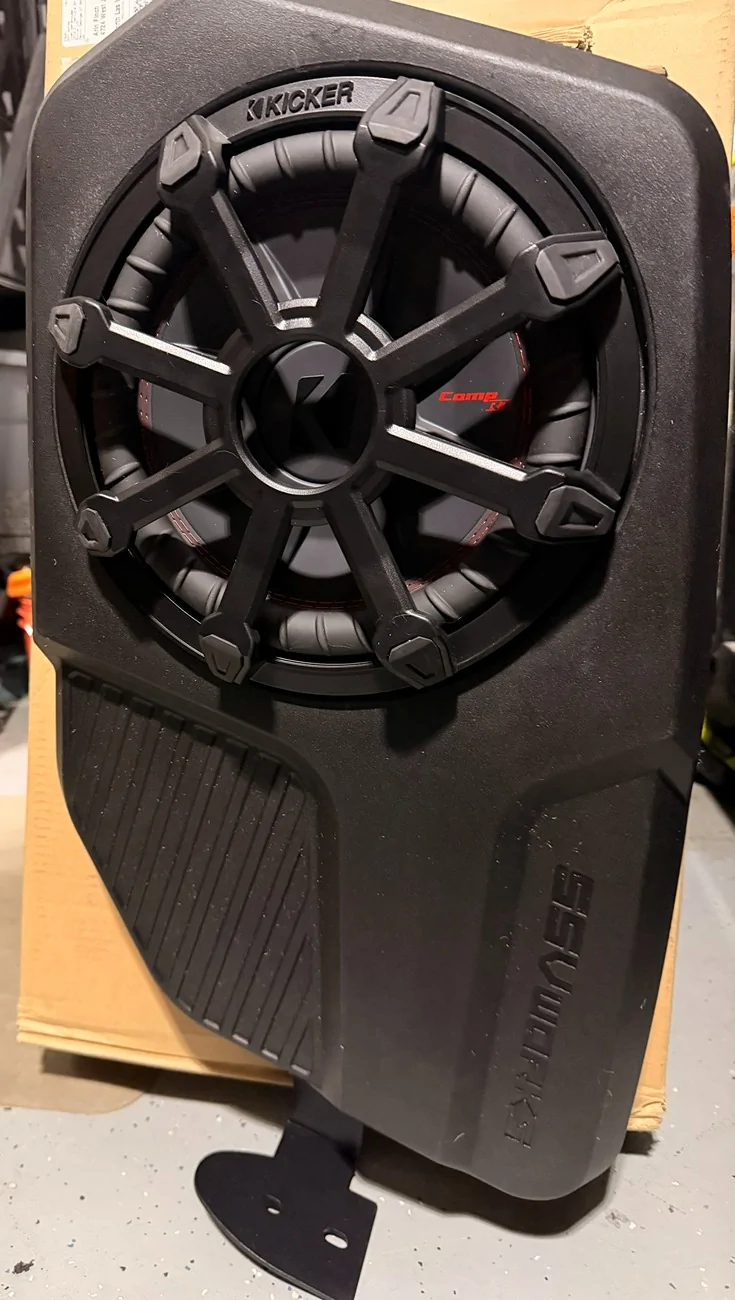 Ford Bronco [SOLD] Las Vegas - SSV Works 10” sub enclosure and plugnplaykits harness B&O (amp not included) IMG_4481