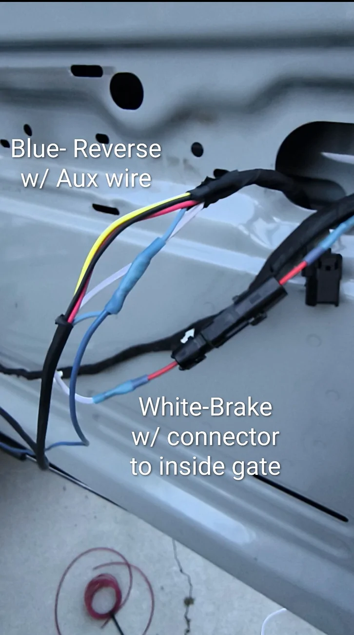 Ford Bronco RIGID Chase Light mounted with expanded capability Screenshot_20260403-121334_Photos~2