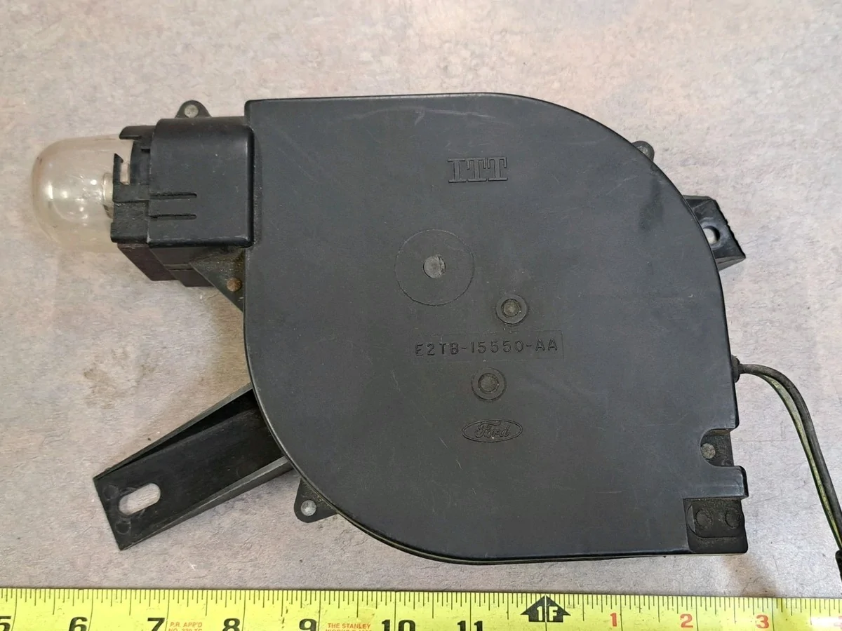 Ford Bronco Costco underhood autolight s-l1200(1)