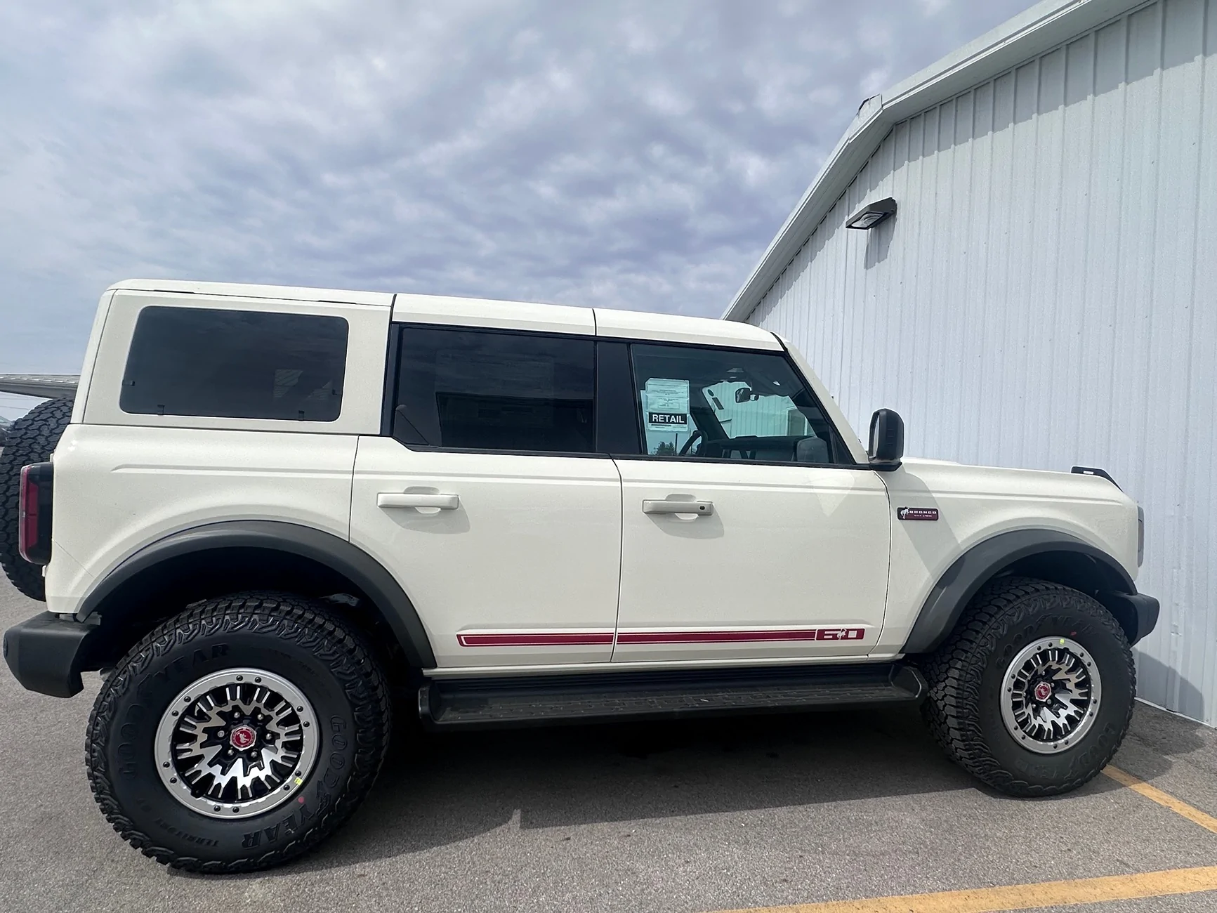 Ford Bronco 4% BELOW INVOICE ON 2026 BRONCOS @ GRANGER MOTORS! IMG_1142