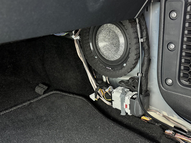 Ford Bronco SUPER HIGH-END SYSTEMS! IMG-2877