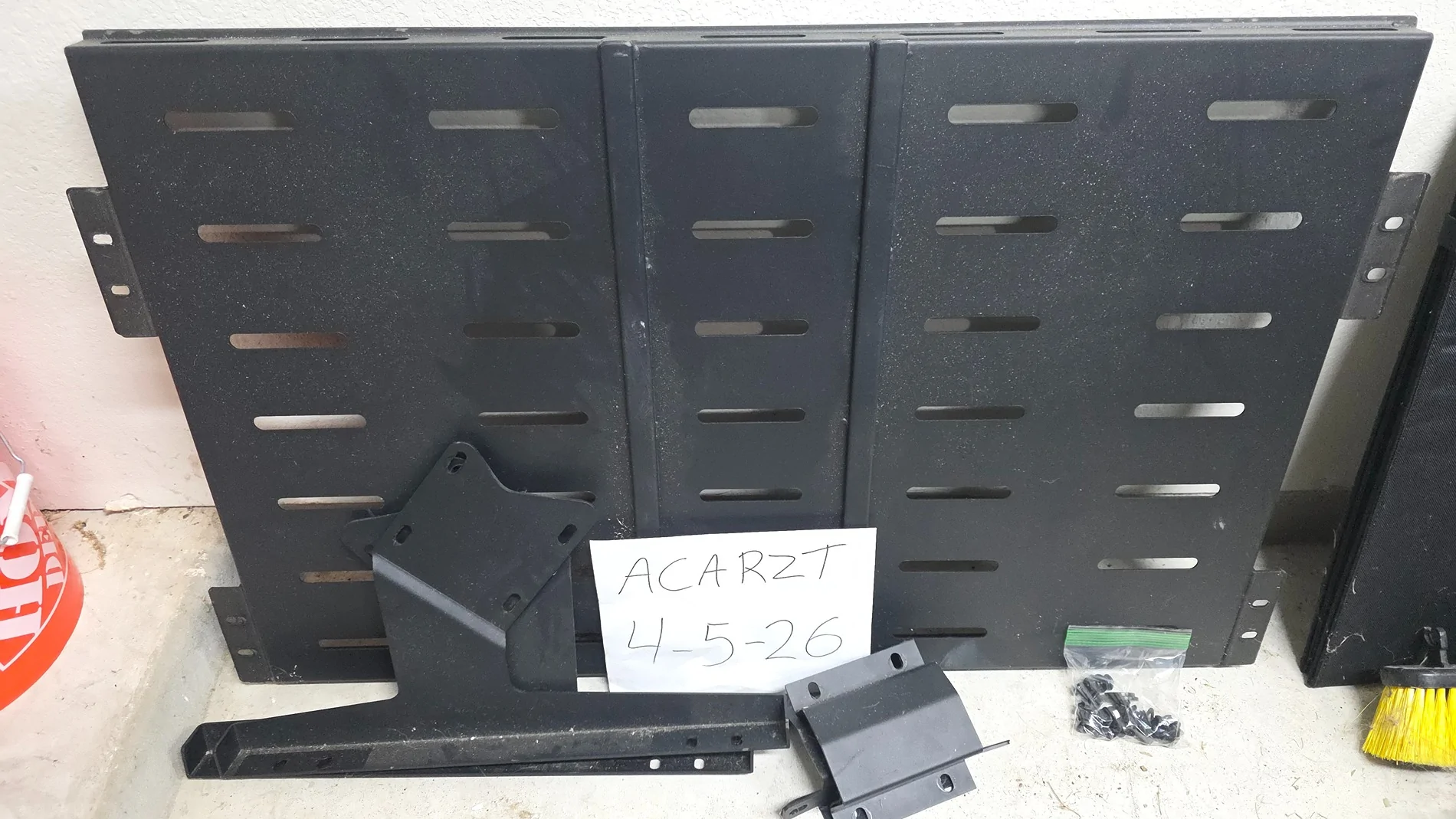 Ford Bronco Hooke Road 4dr Cargo Basket Storage - $75 obo - Austin Area pickup only 20260405_094511