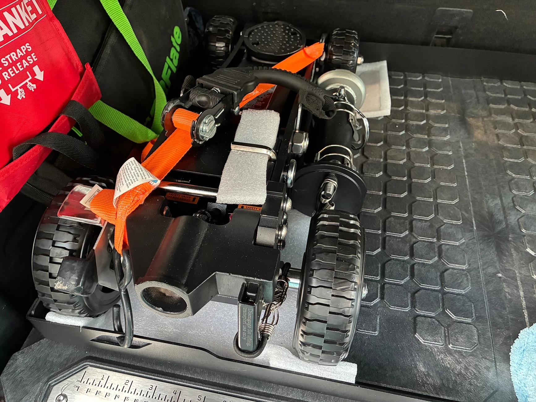 Ford Bronco Bunker Indust Offroad Hydraulic Jack IMG_3717