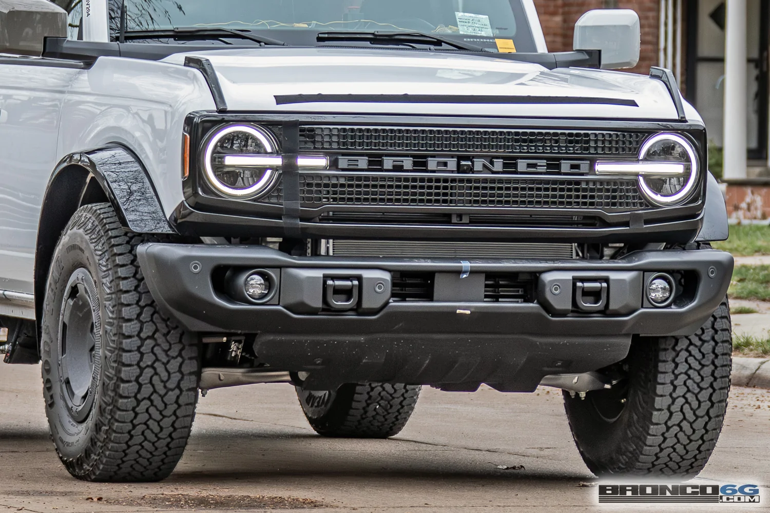 Ford Bronco New Top-Level Bronco Model Trim w/ New Grille & Wheels Spotted new-luxury-bronco-trim-3
