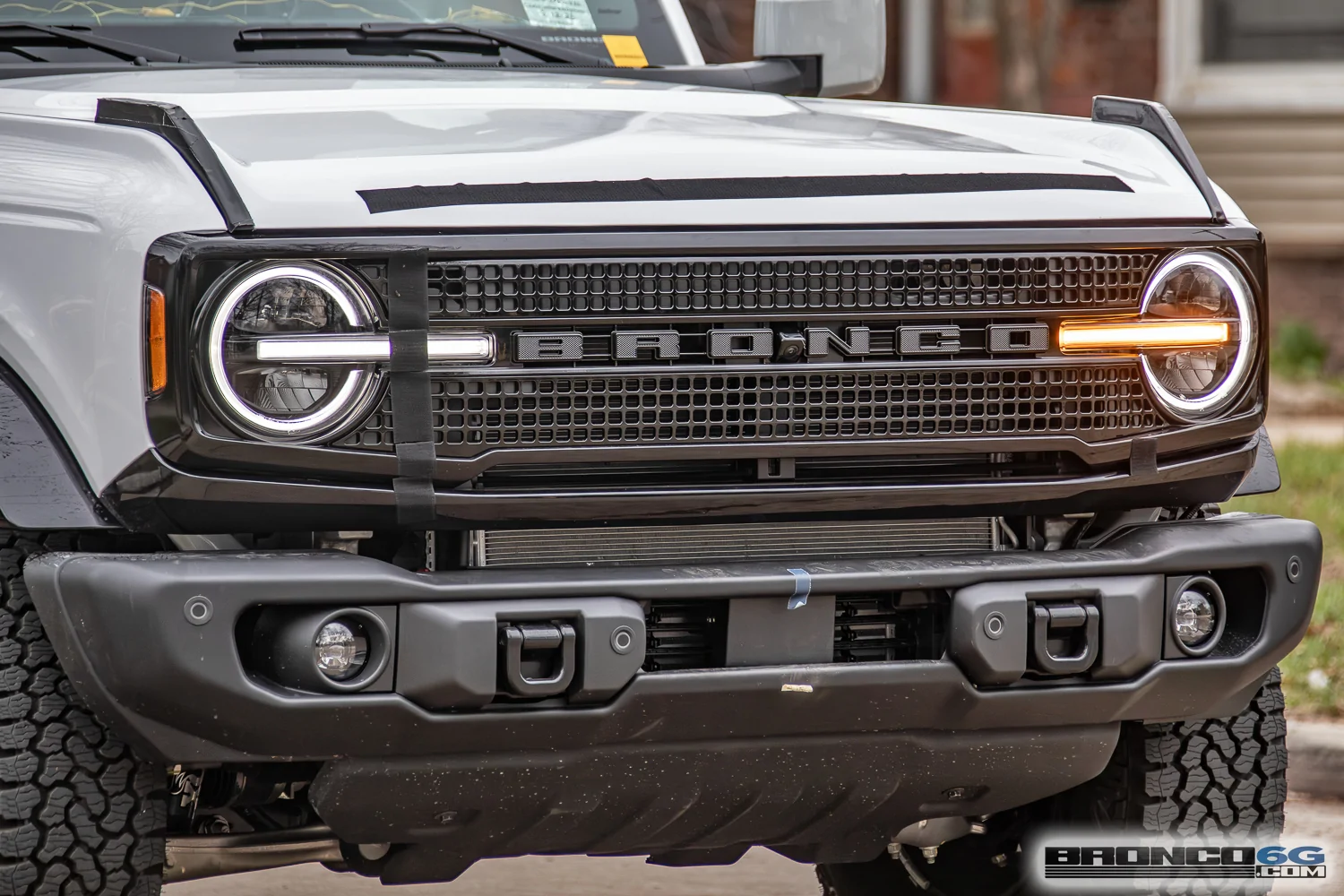 Ford Bronco New Top-Level Bronco Model Trim w/ New Grille & Wheels Spotted new-luxury-bronco-trim-4