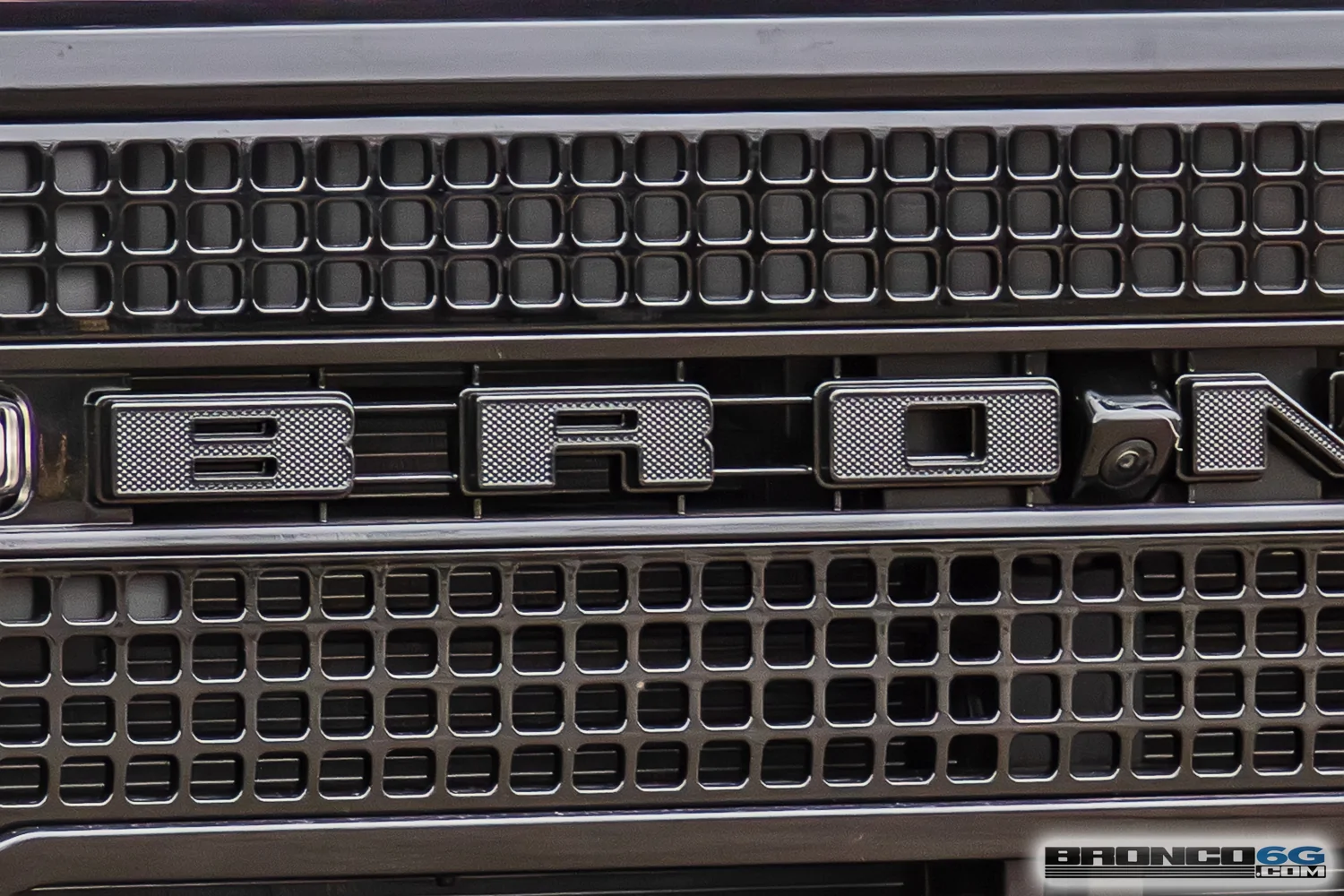 Ford Bronco New Top-Level Bronco Model Trim w/ New Grille & Wheels Spotted new-luxury-bronco-trim-6