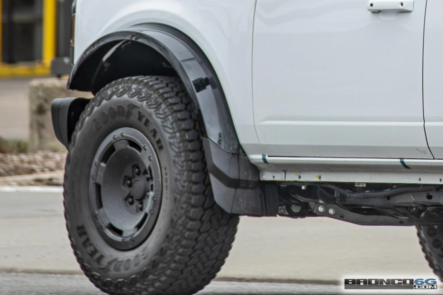 Ford Bronco New Top-Level Bronco Model Trim w/ New Grille & Wheels Spotted new-luxury-bronco-trim-17