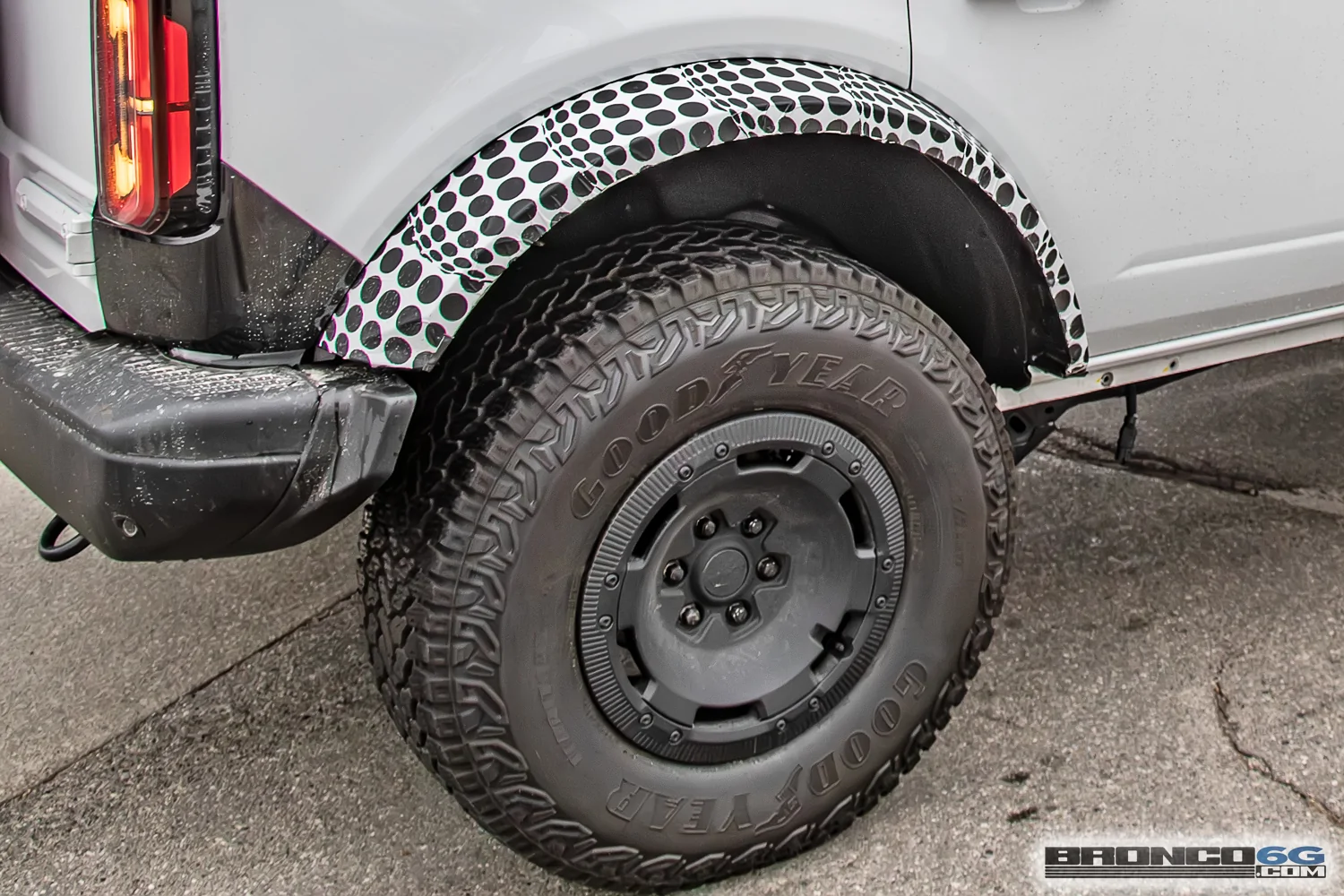 Ford Bronco New Top-Level Bronco Model Trim w/ New Grille & Wheels Spotted new-luxury-bronco-trim-20
