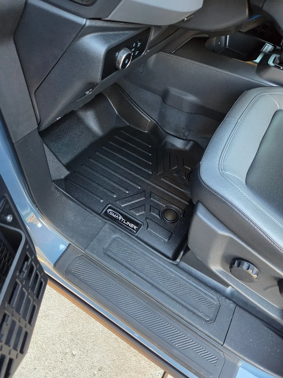 Ford Bronco Any floor mats you like better than WeatherTech? 20251017_174558
